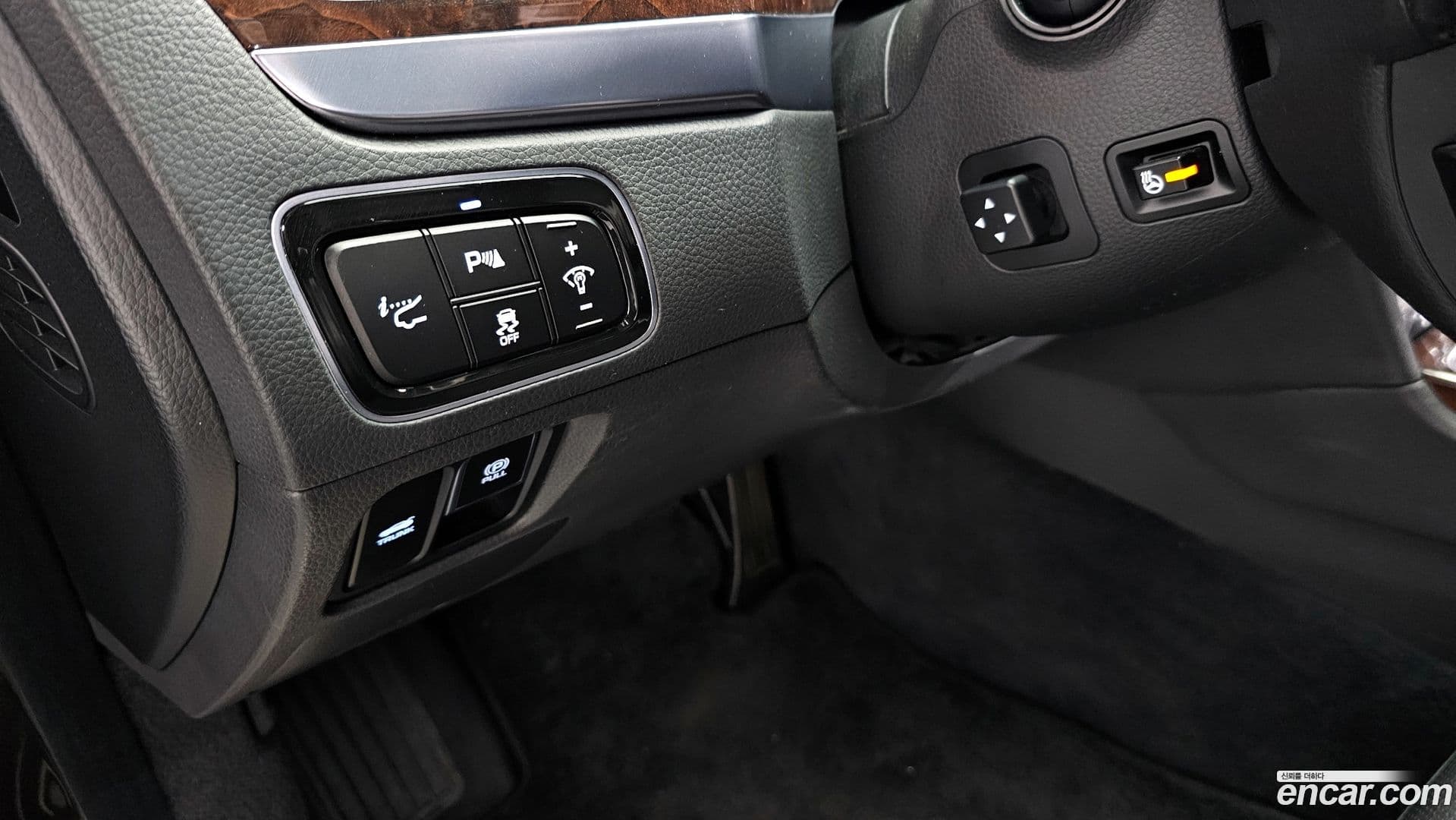 Main__Slider__Photo:Equus Hyundai 2012.11-13