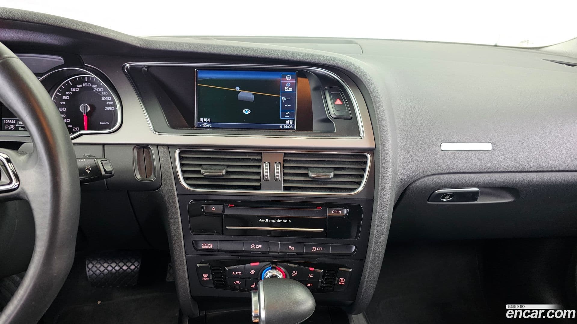 Main__Slider__Photo:A5 Audi 2014.0-13