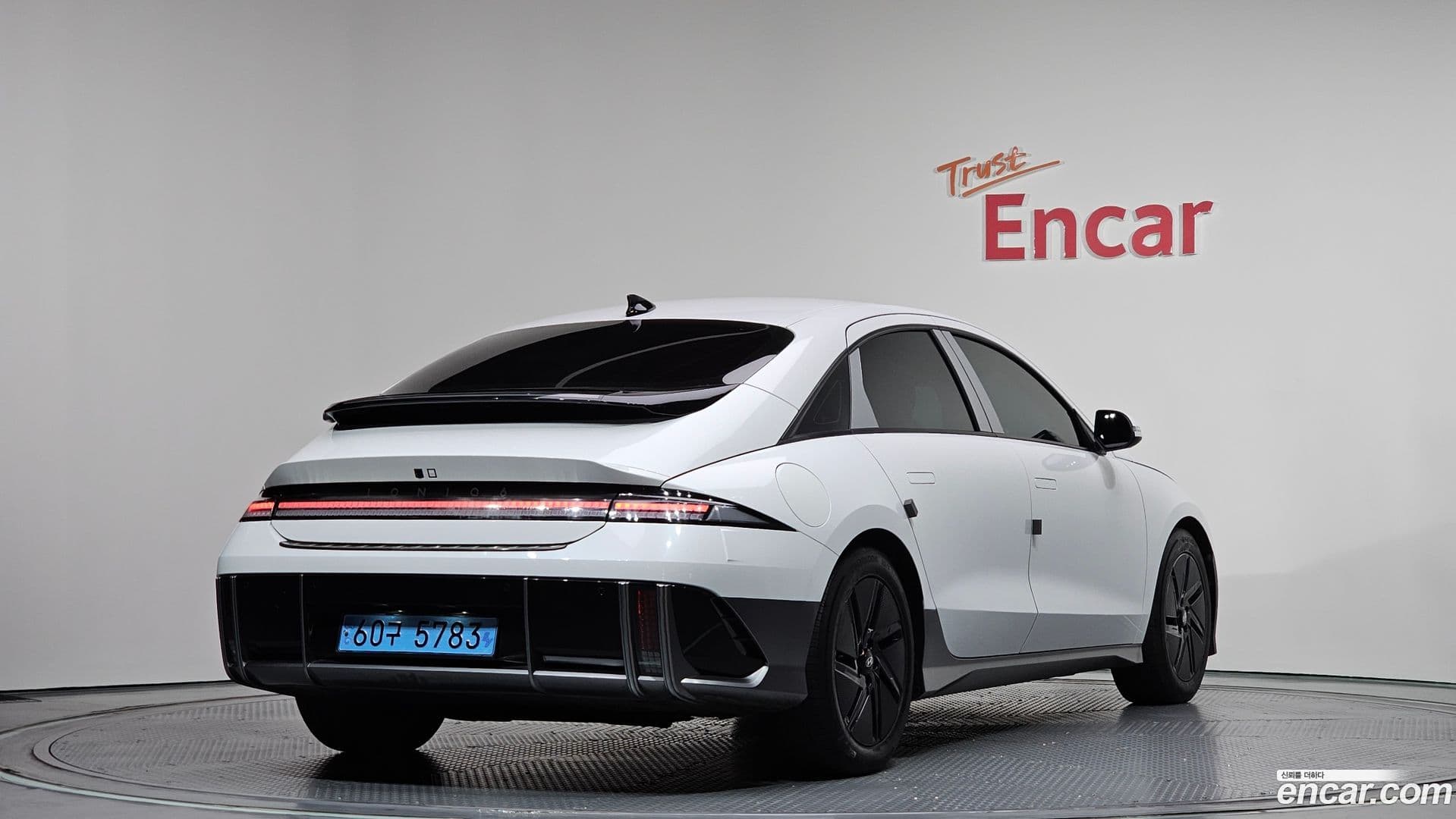 Main__Slider__Photo:Ioniq6 Hyundai 2022.8-1