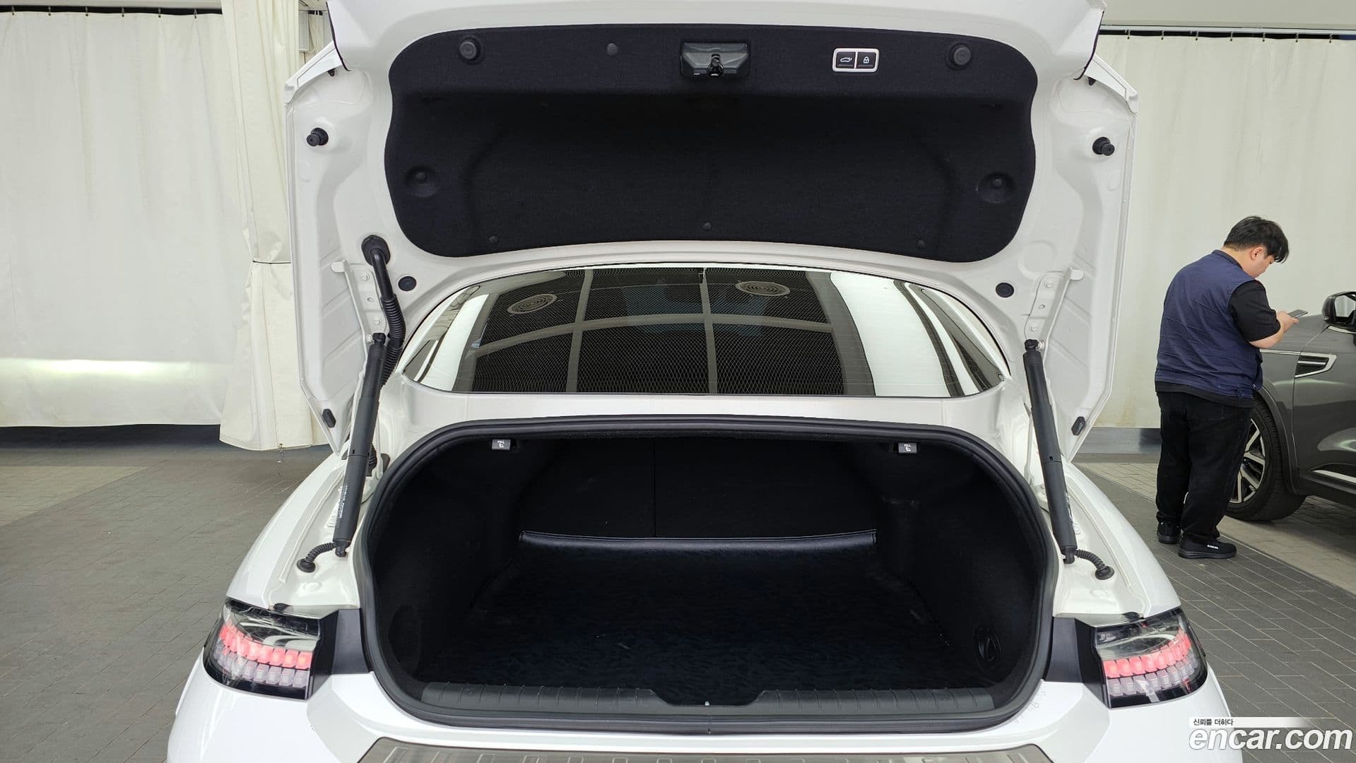 Main__Slider__Photo:Ioniq6 Hyundai 2022.8-19