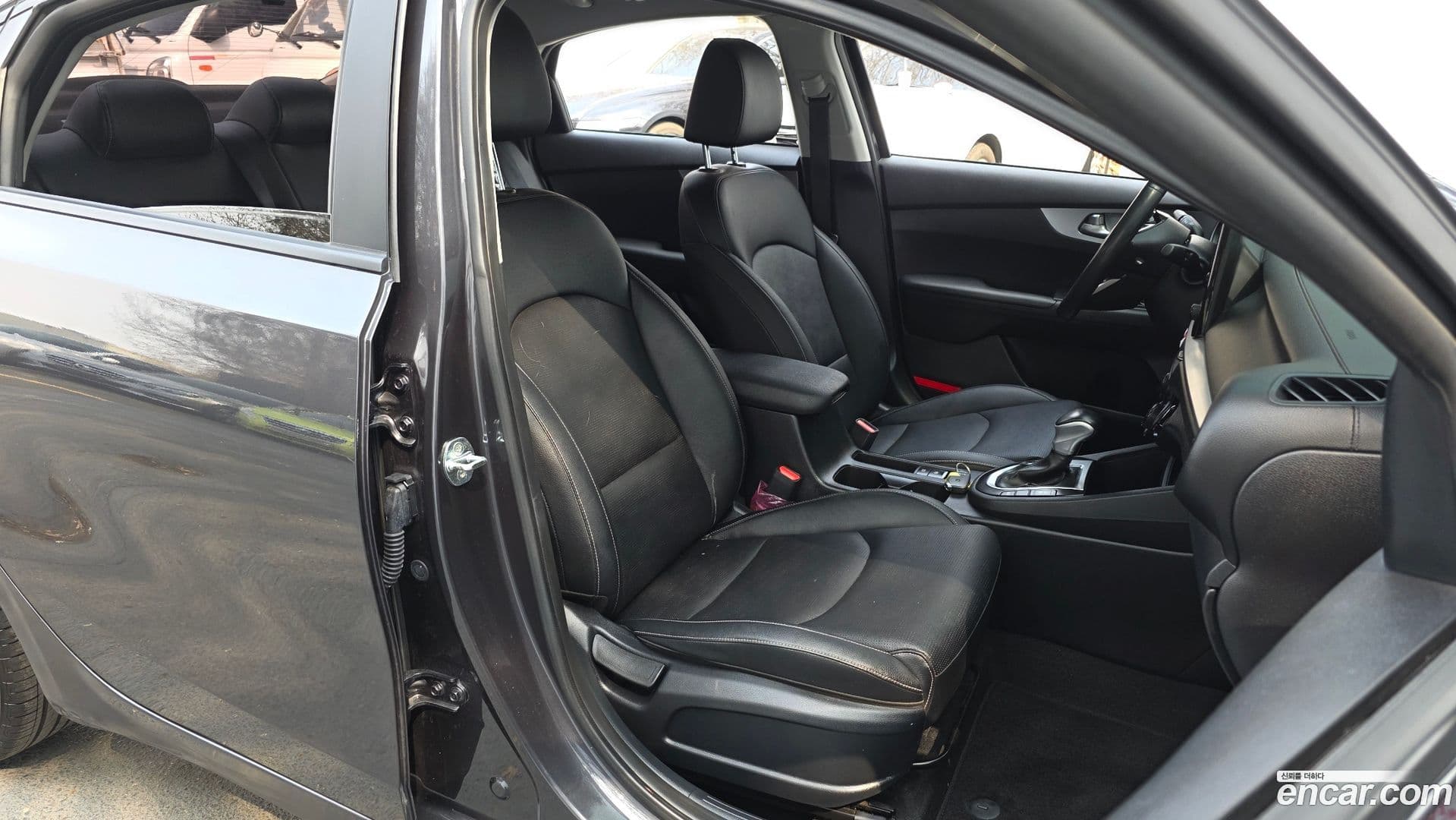 Main__Slider__Photo:K3 Kia 2022.1-11