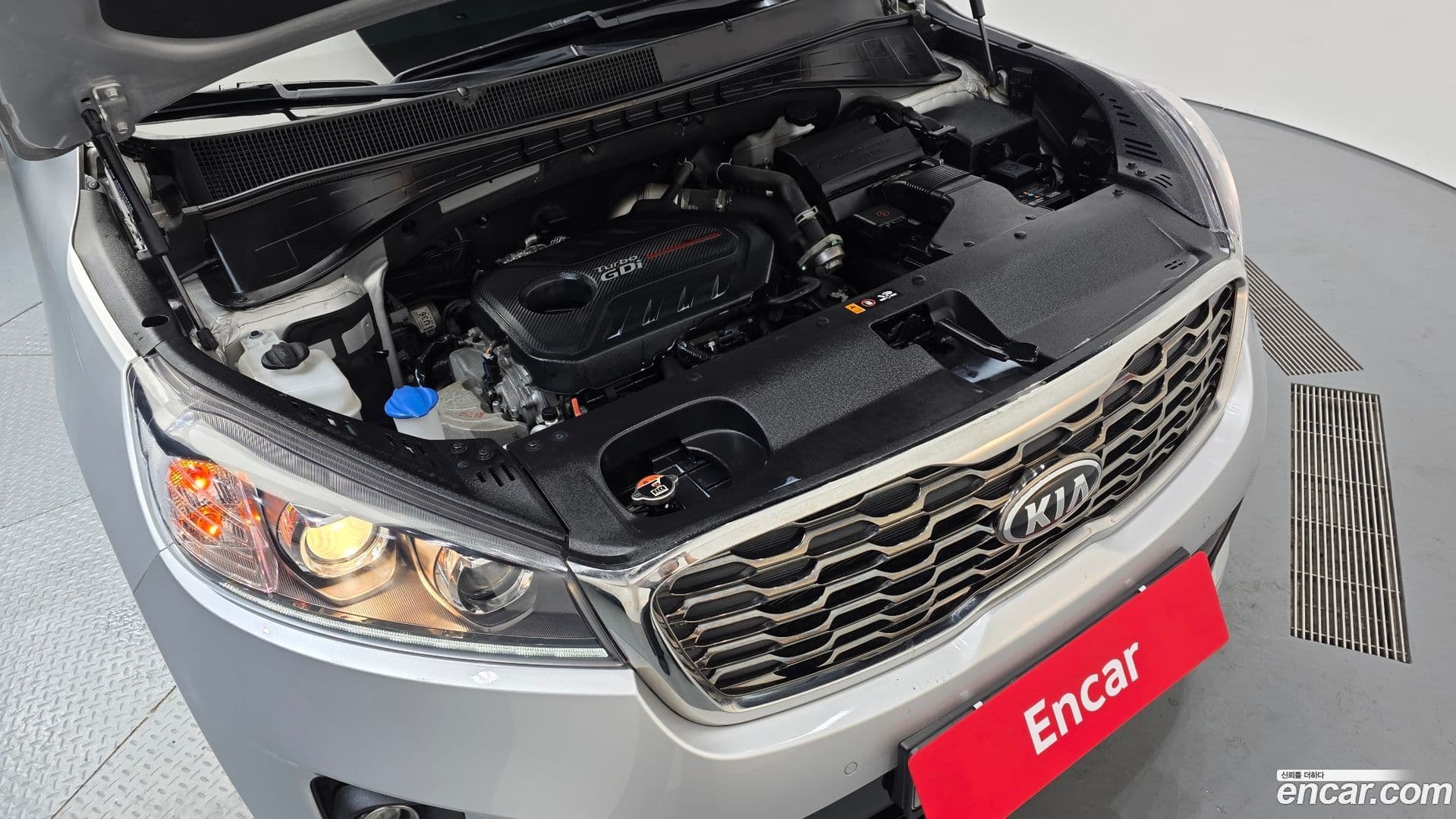 Main__Slider__Photo:Sorento Kia 2019.2-5