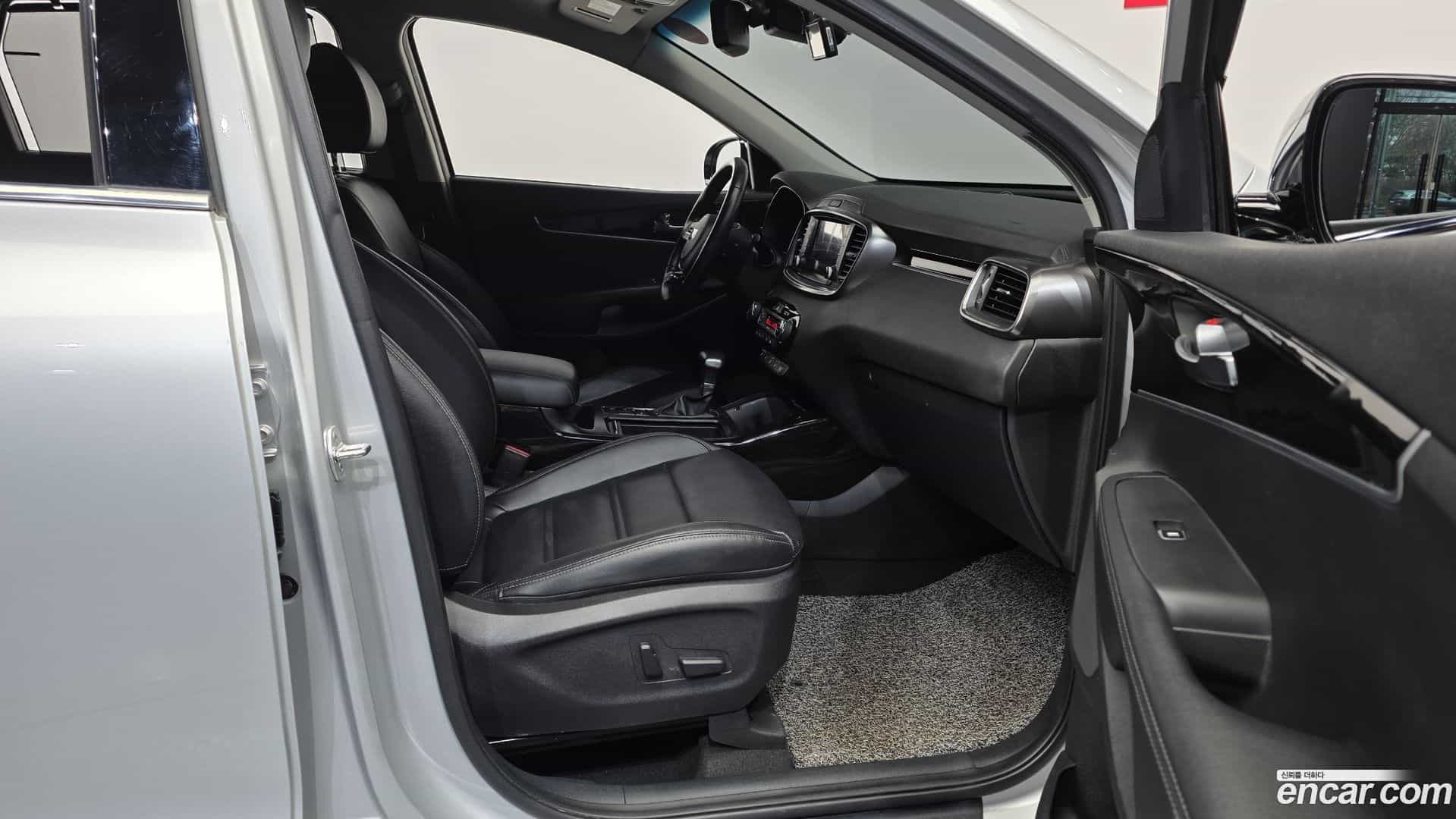 Sorento Kia 2019.2-OPTION-015