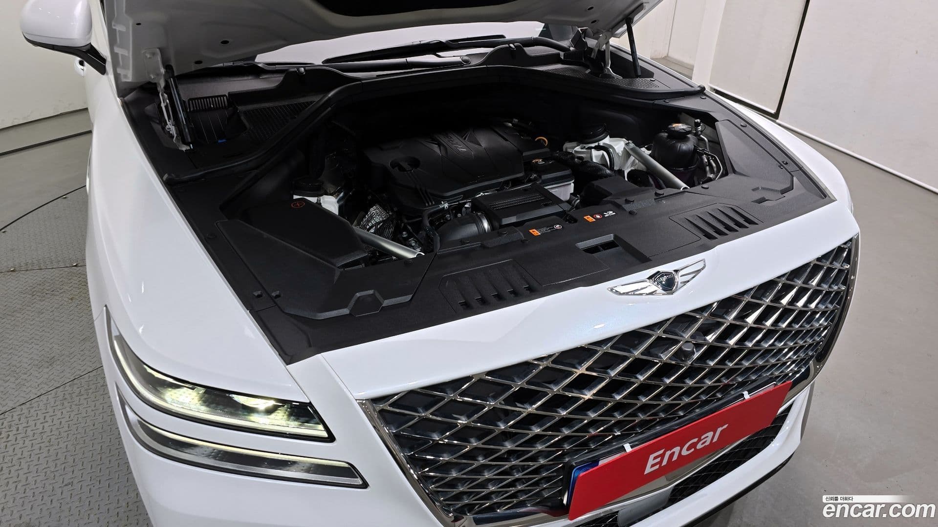 Main__Slider__Photo:GV80 Genesis 2023.8-5