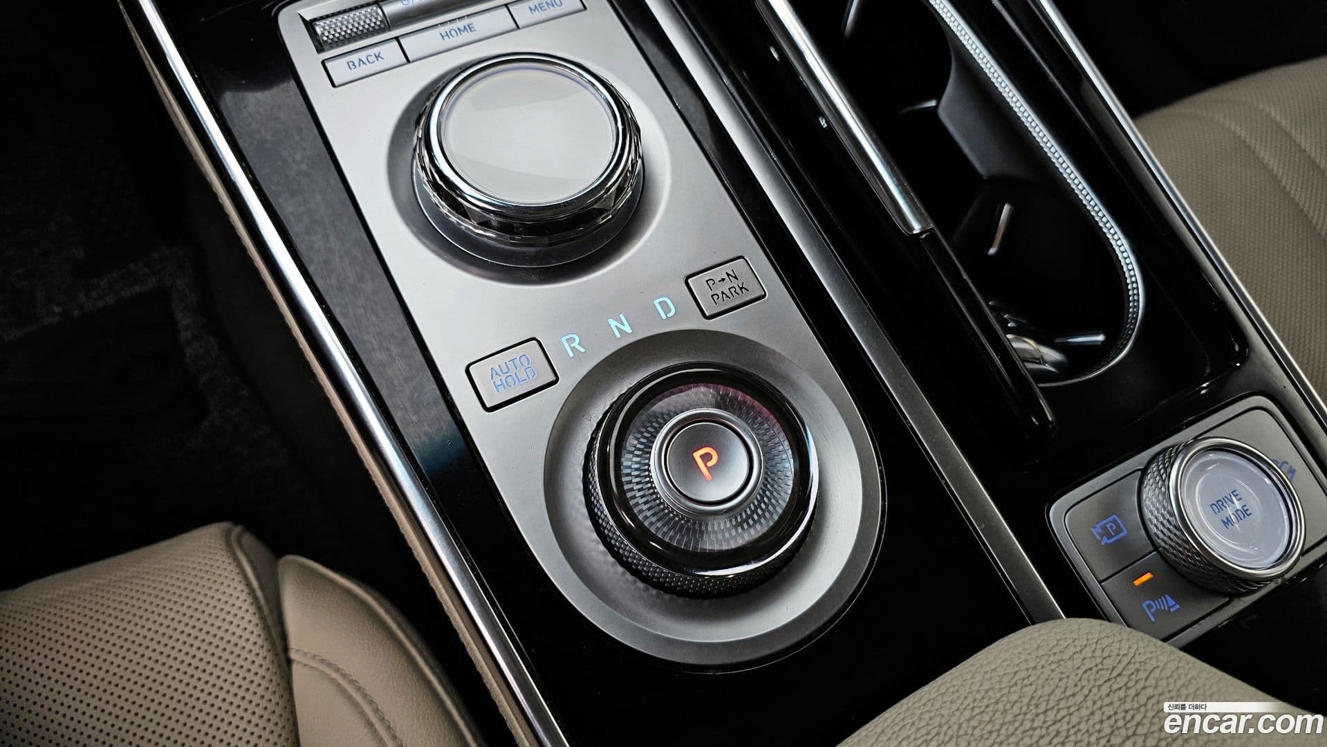 Main__Slider__Photo:GV80 Genesis 2023.8-8