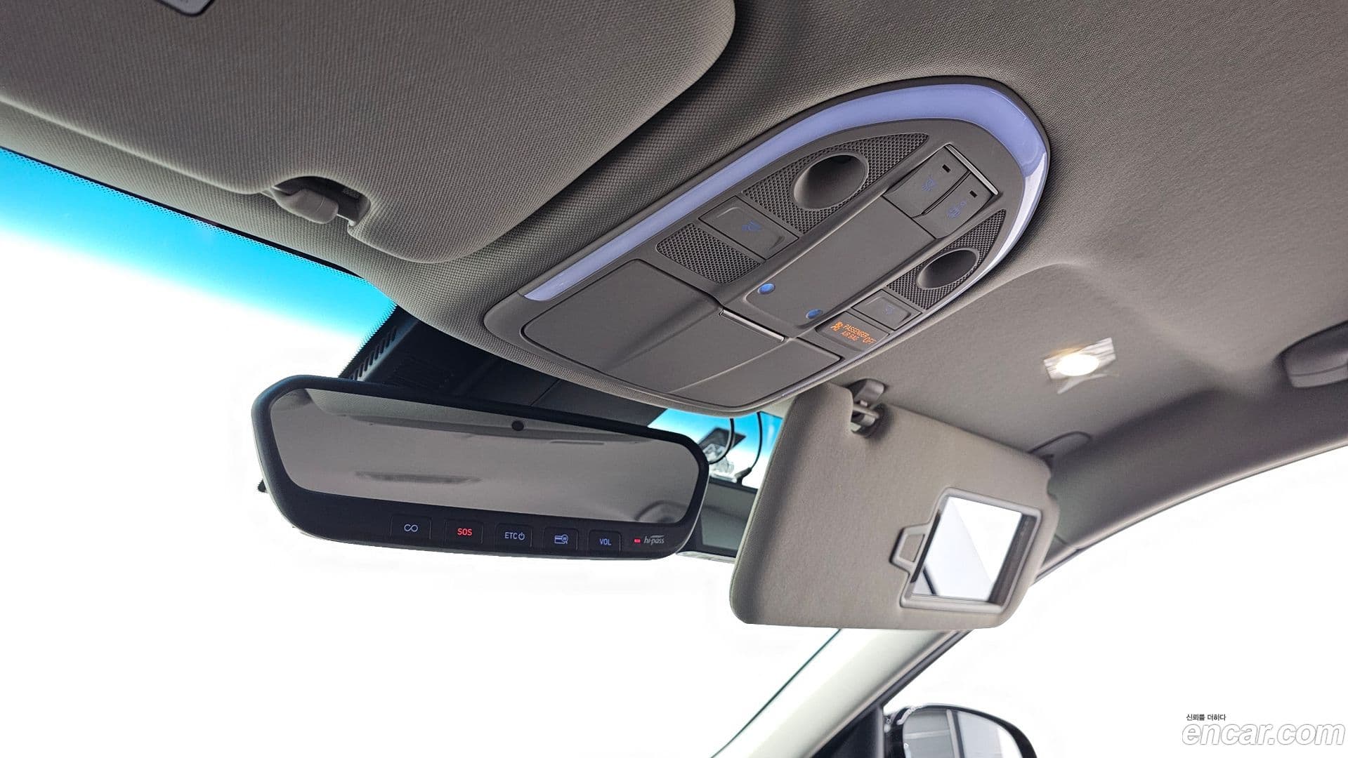 Main__Slider__Photo:G70 Genesis 2018.8-14