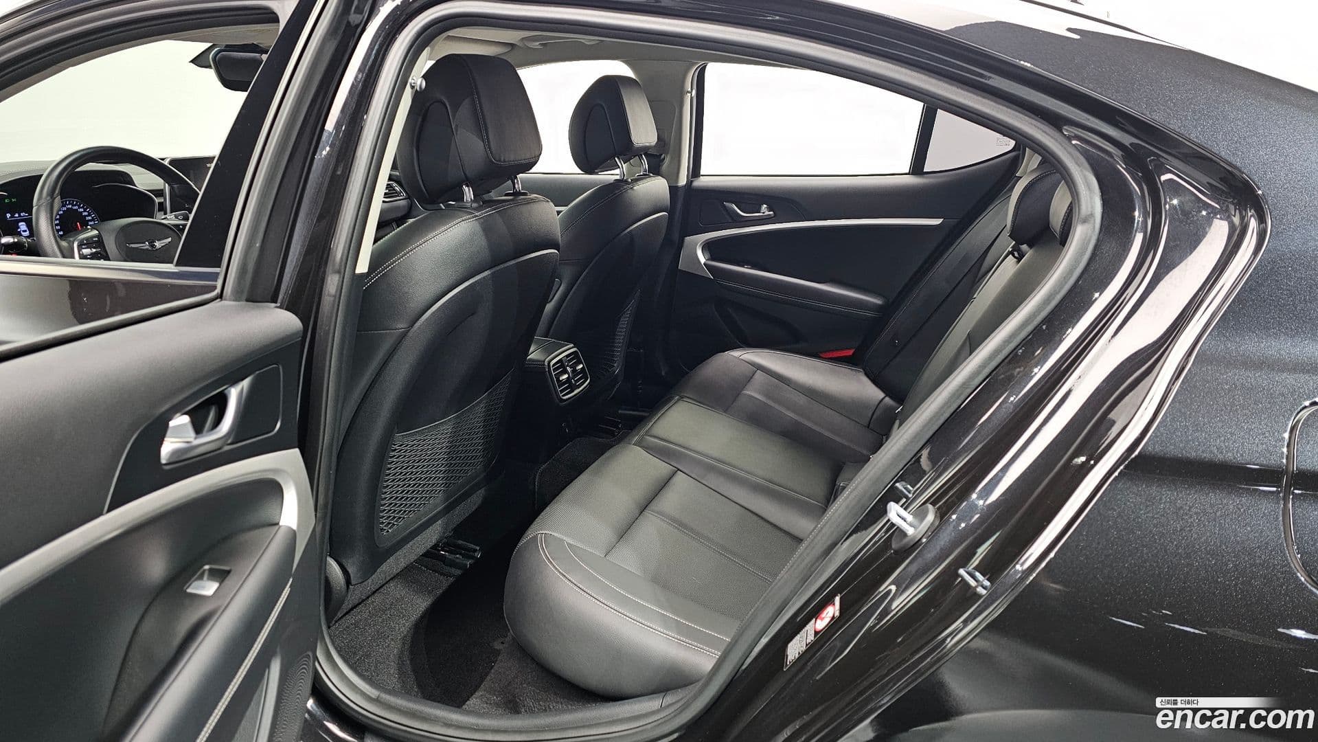 Main__Slider__Photo:G70 Genesis 2018.8-17