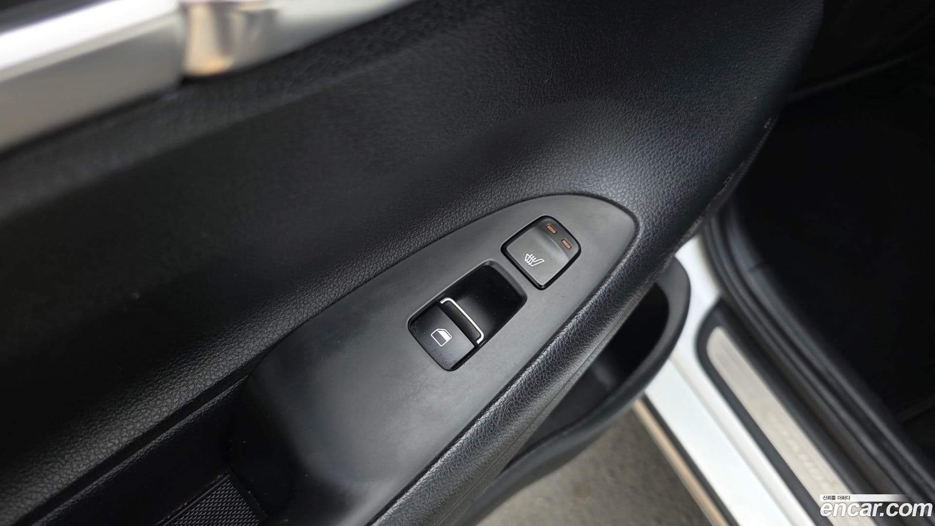 Main__Slider__Photo:Grandeur Hyundai 2017.1-18