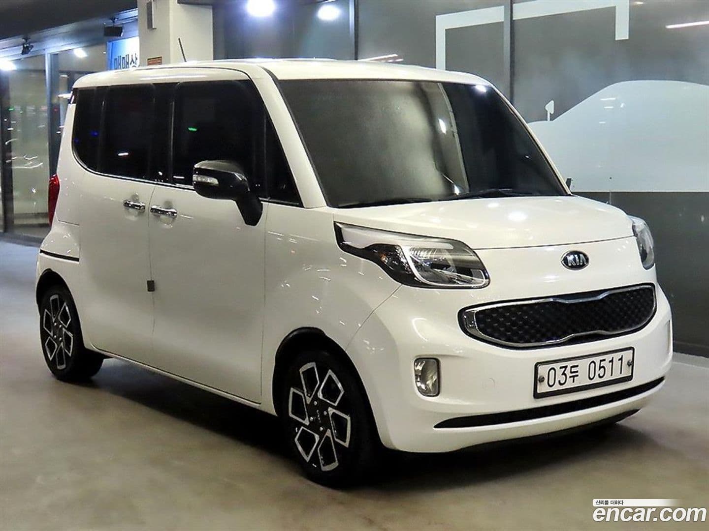 Main__Slider__Photo:RAY Kia 2016.8-0