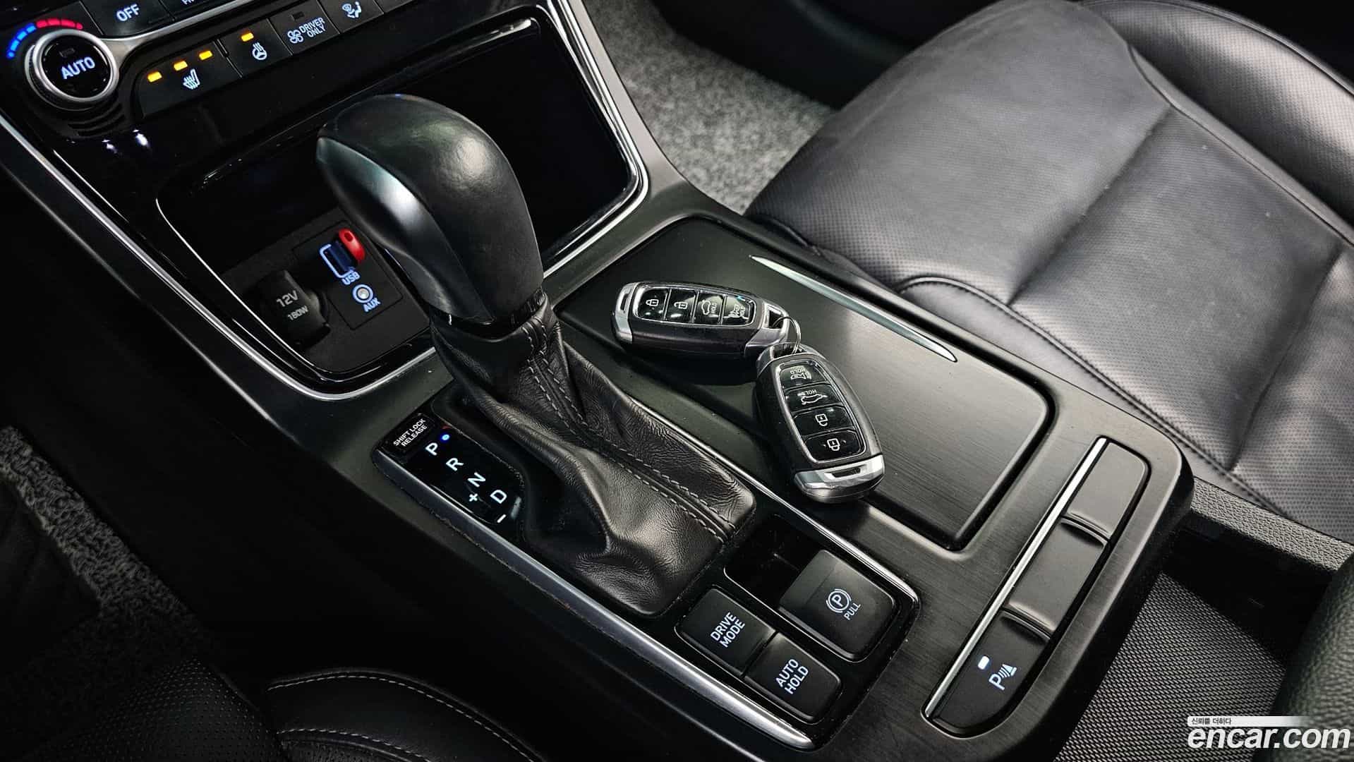 Grandeur Hyundai 2017.6-INNER-009