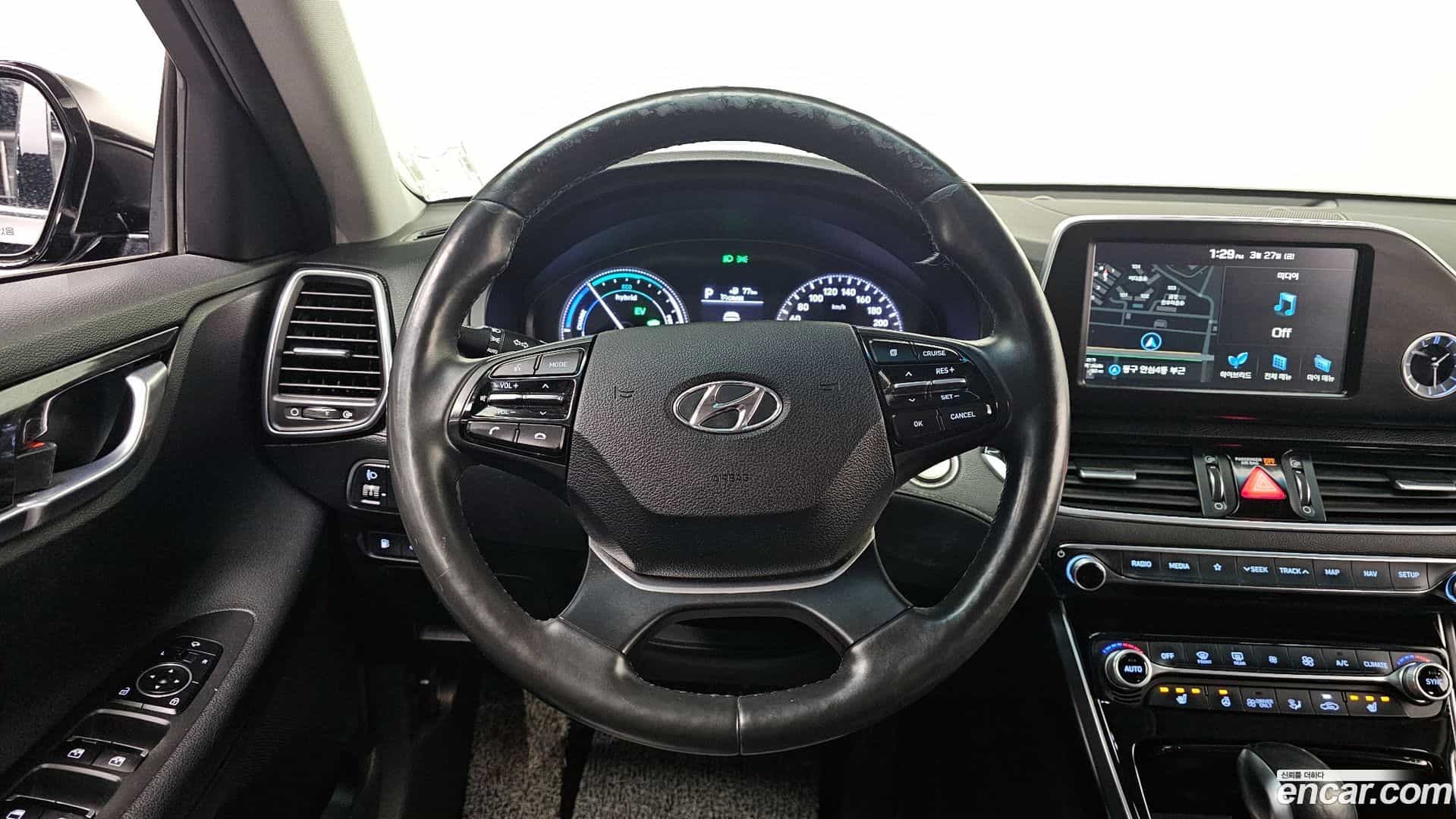 Grandeur Hyundai 2017.6-OPTION-017