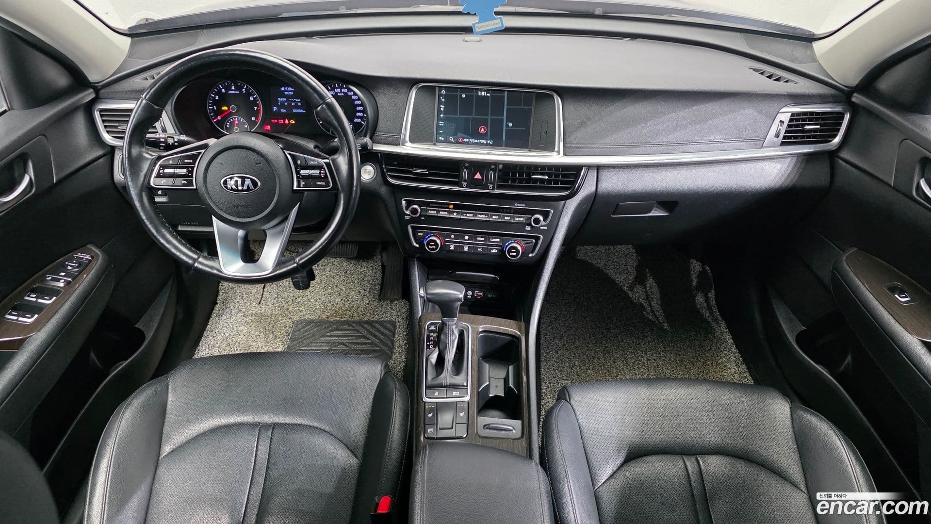 Main__Slider__Photo:K5 Kia 2019.3-6