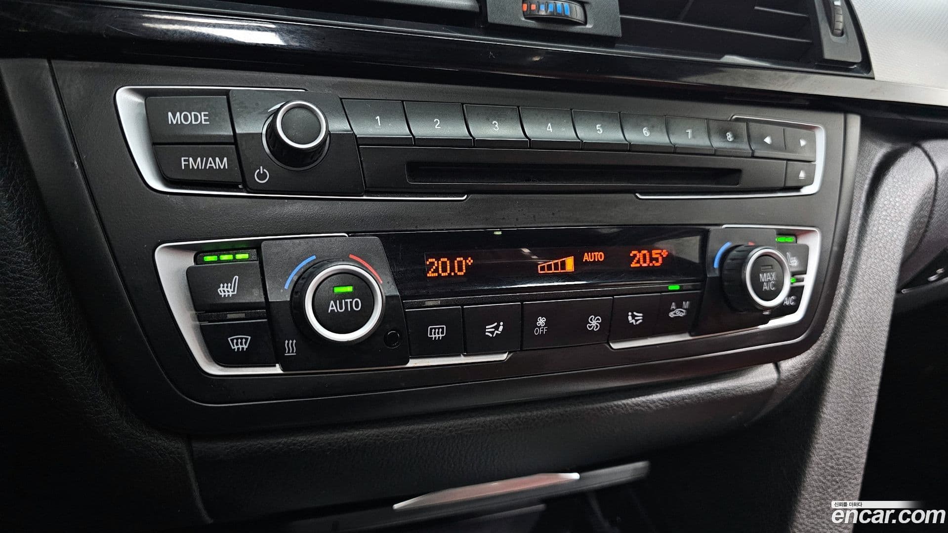 Main__Slider__Photo:3-Series BMW 2015.4-15