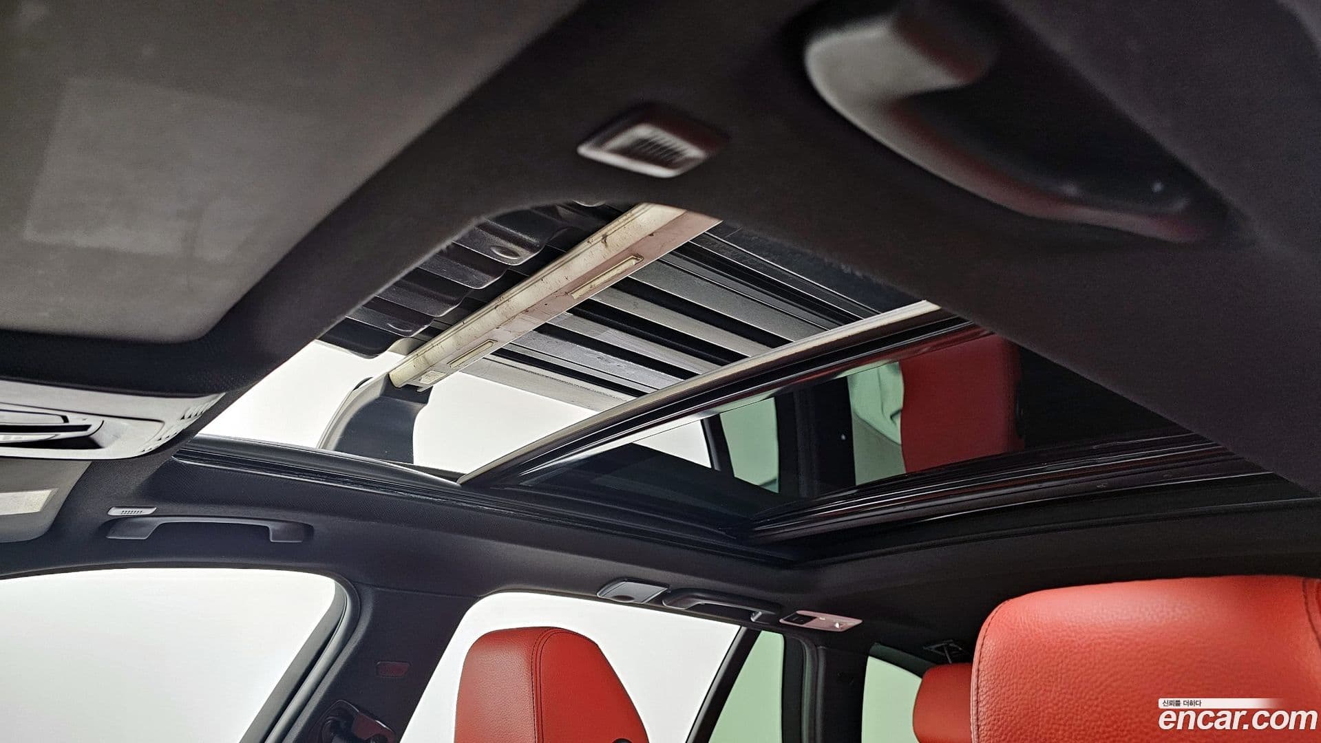 Main__Slider__Photo:3-Series BMW 2015.4-18