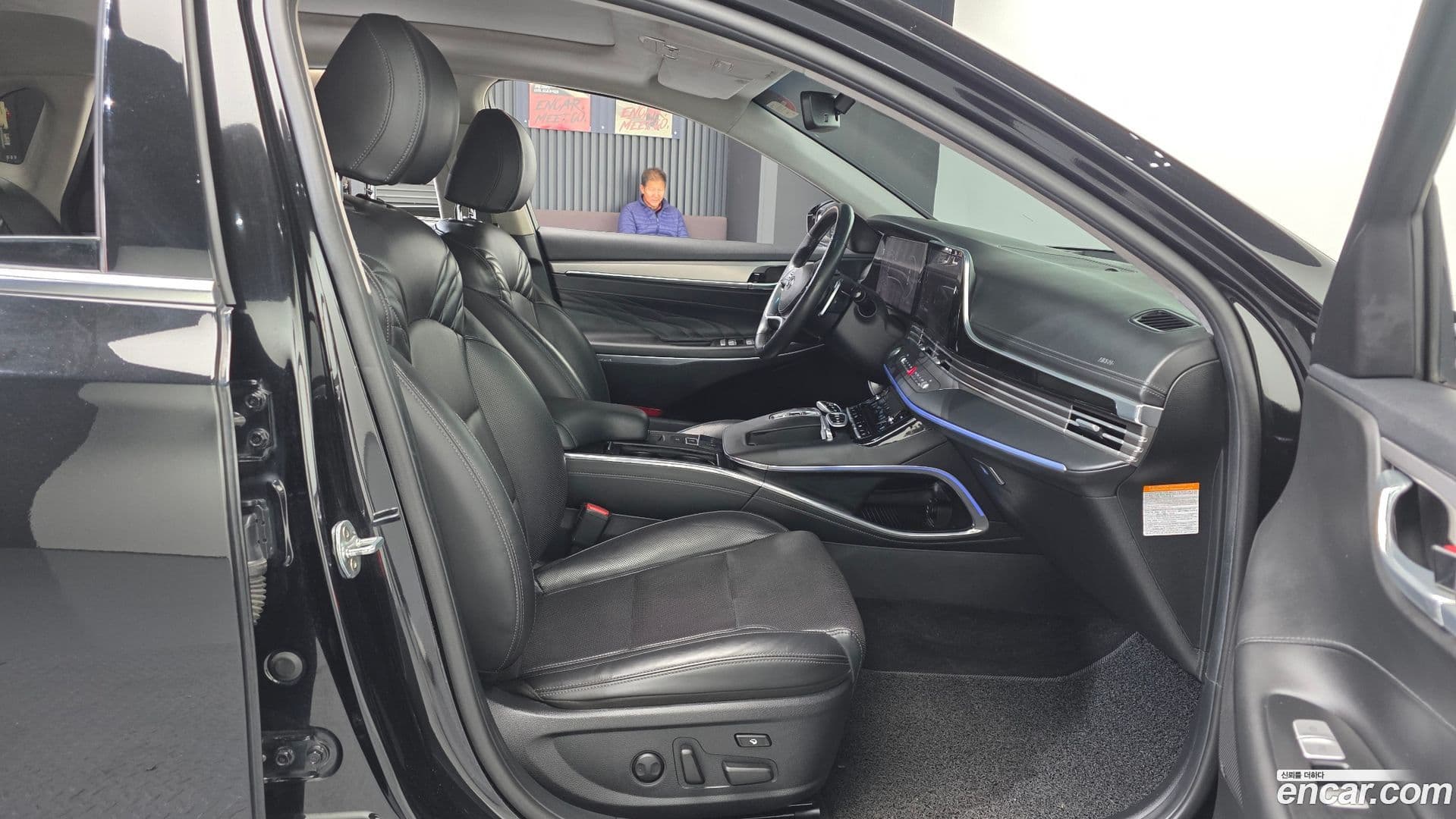 Main__Slider__Photo:Grandeur Hyundai 2020.5-10