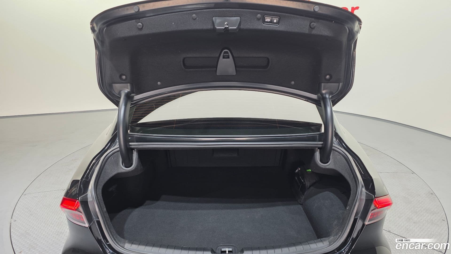 Main__Slider__Photo:Grandeur Hyundai 2020.5-19