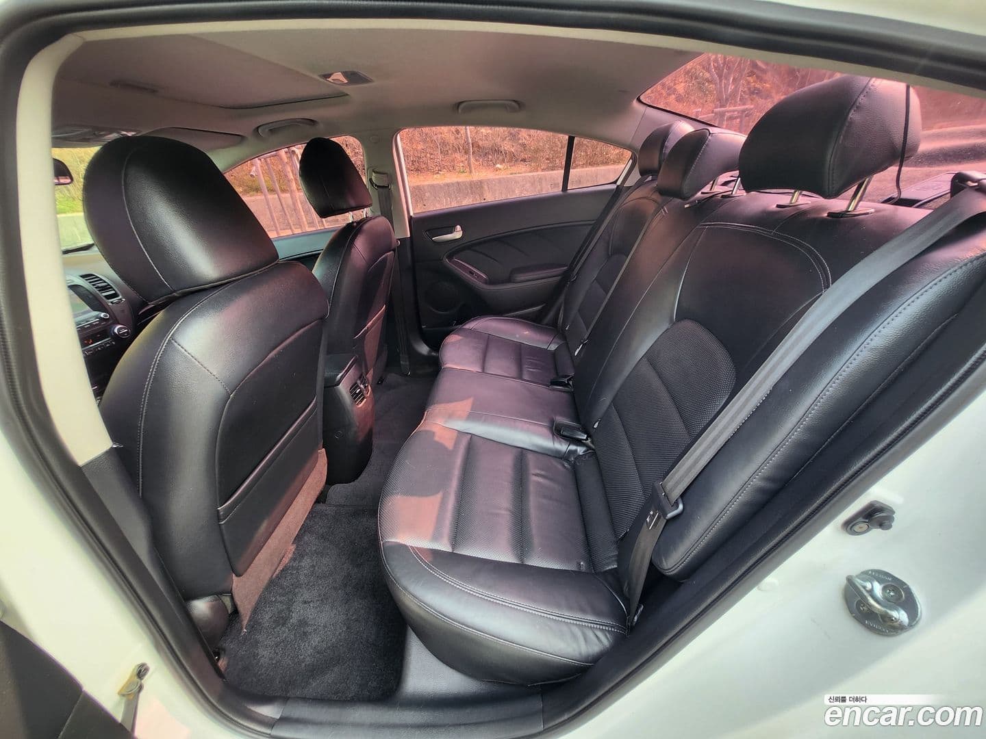 Main__Slider__Photo:K3 Kia 2014.0-8