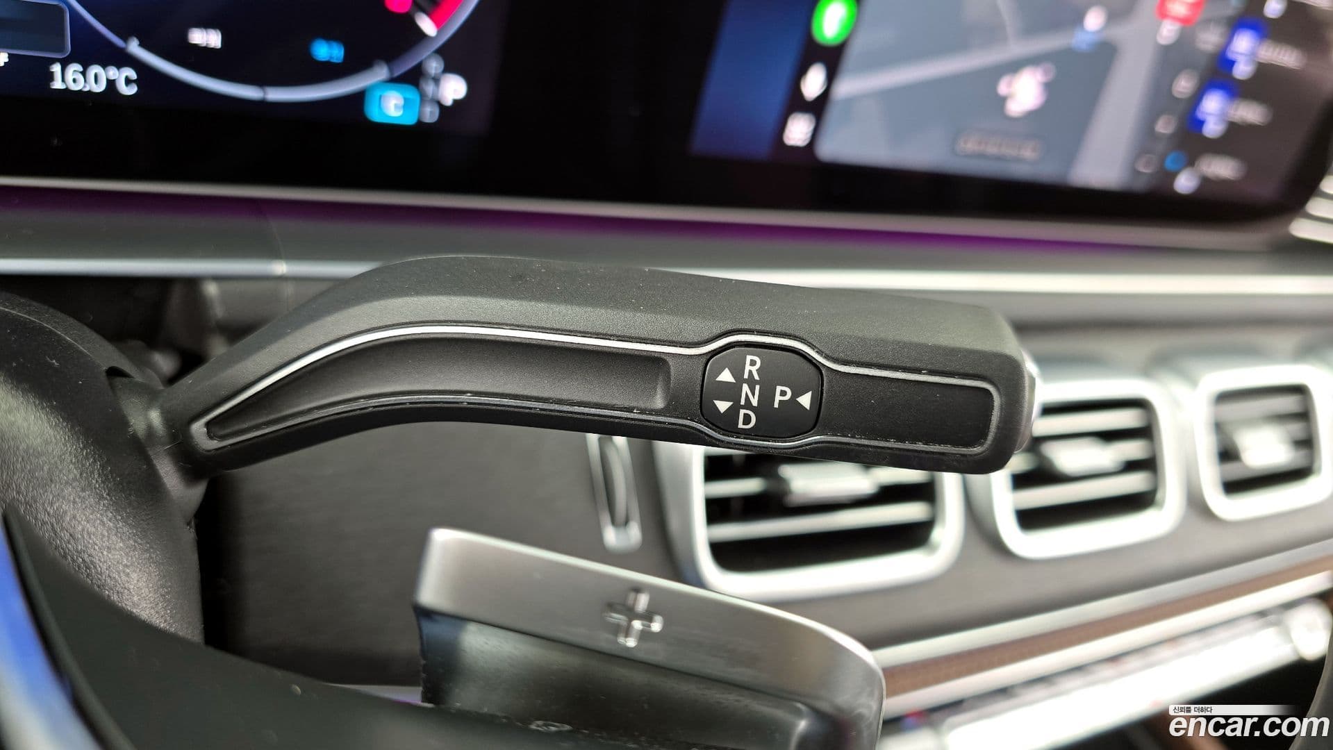 Main__Slider__Photo:GLE-Class Mercedes-Benz 2024.4-8