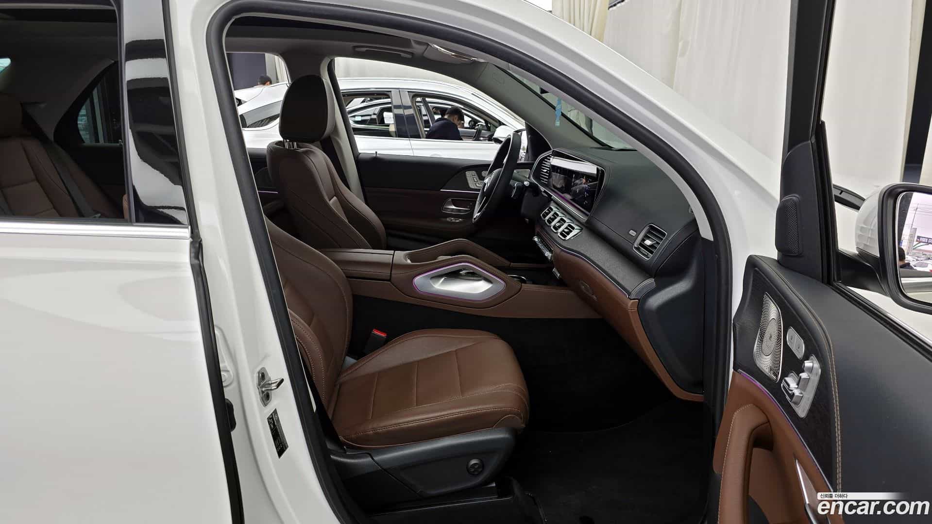 GLE-Class Mercedes-Benz 2024.4-OPTION-015