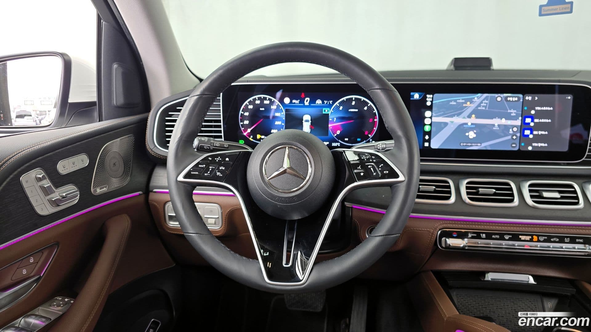 Main__Slider__Photo:GLE-Class Mercedes-Benz 2024.4-12