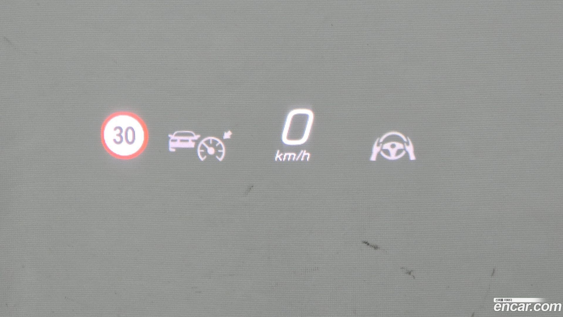 Main__Slider__Photo:GLE-Class Mercedes-Benz 2024.4-16