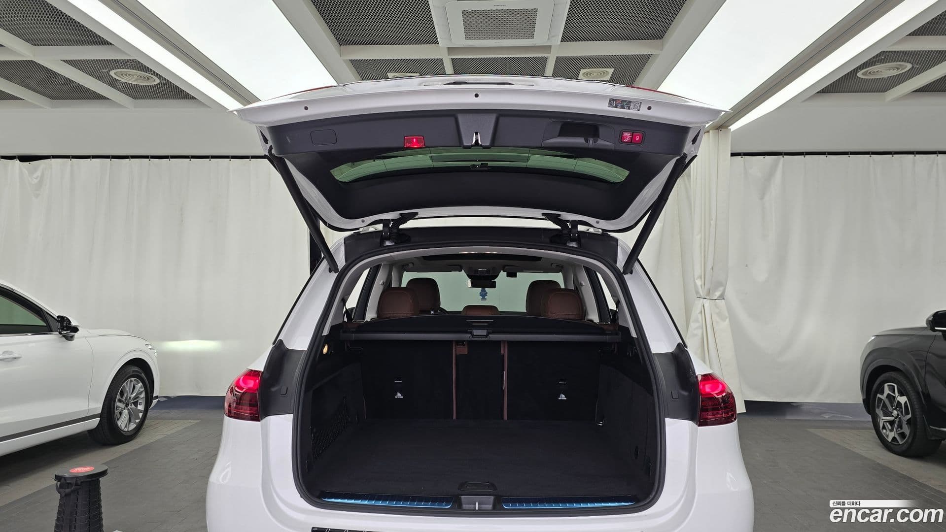 Main__Slider__Photo:GLE-Class Mercedes-Benz 2024.4-19