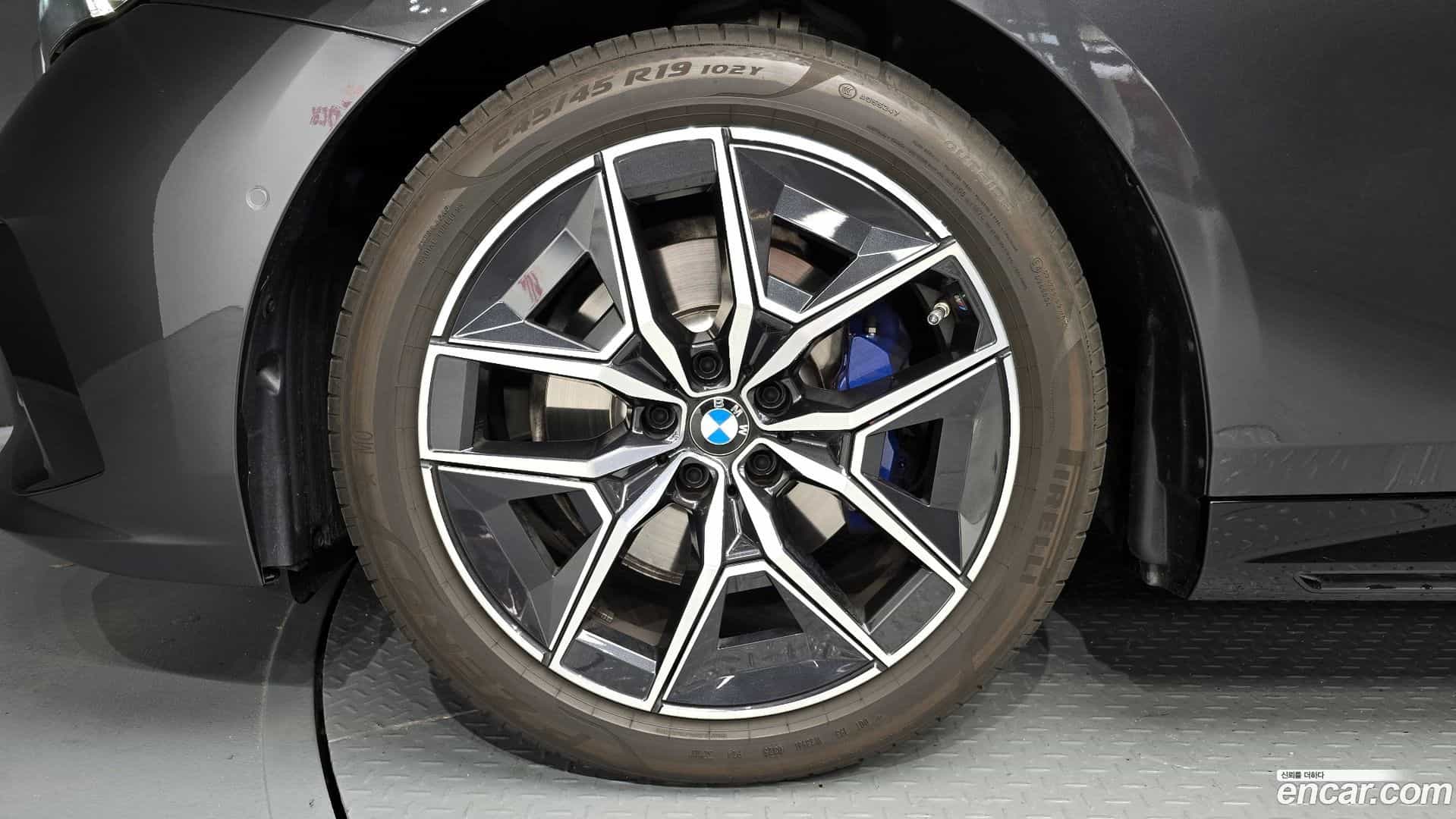 5-Series BMW 2025.4-OUTER-005