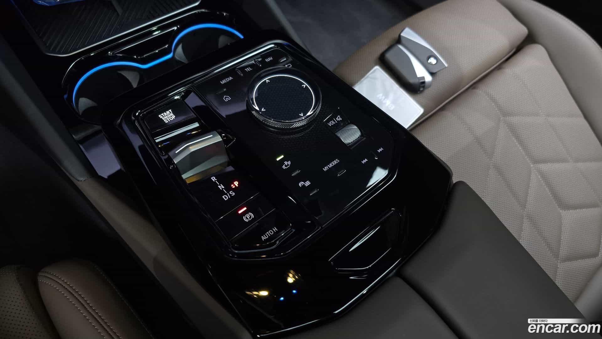 5-Series BMW 2025.4-INNER-009