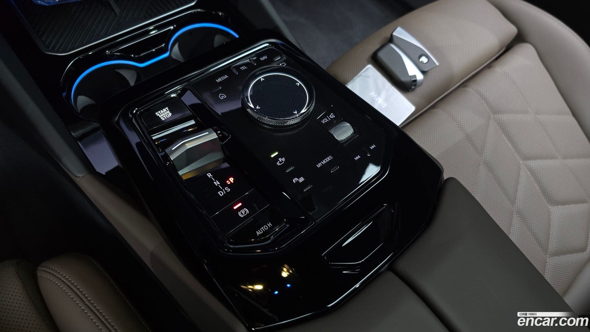 Main__Slider__Photo:5-Series BMW 2025.4-8