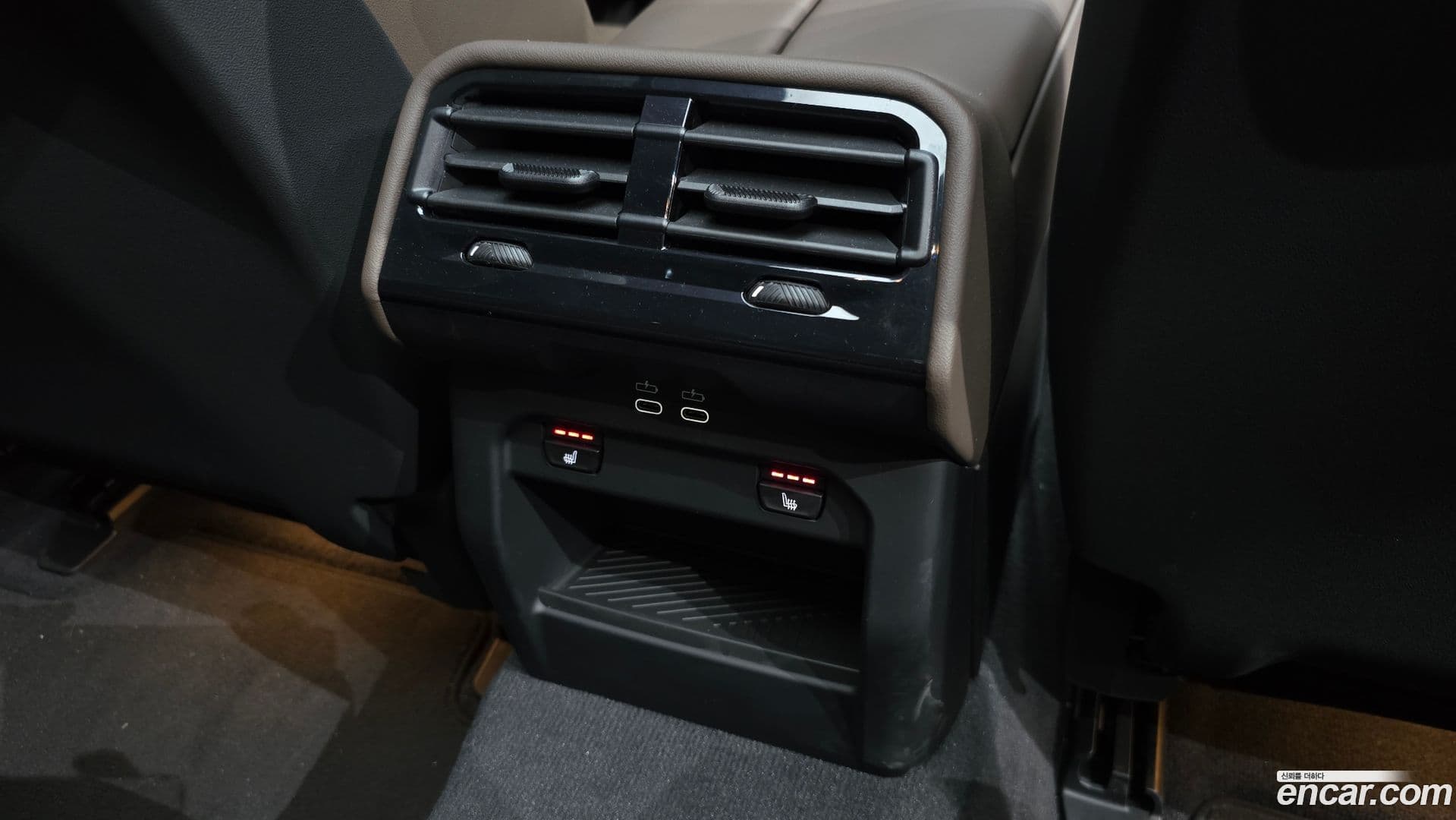 Main__Slider__Photo:5-Series BMW 2025.4-18