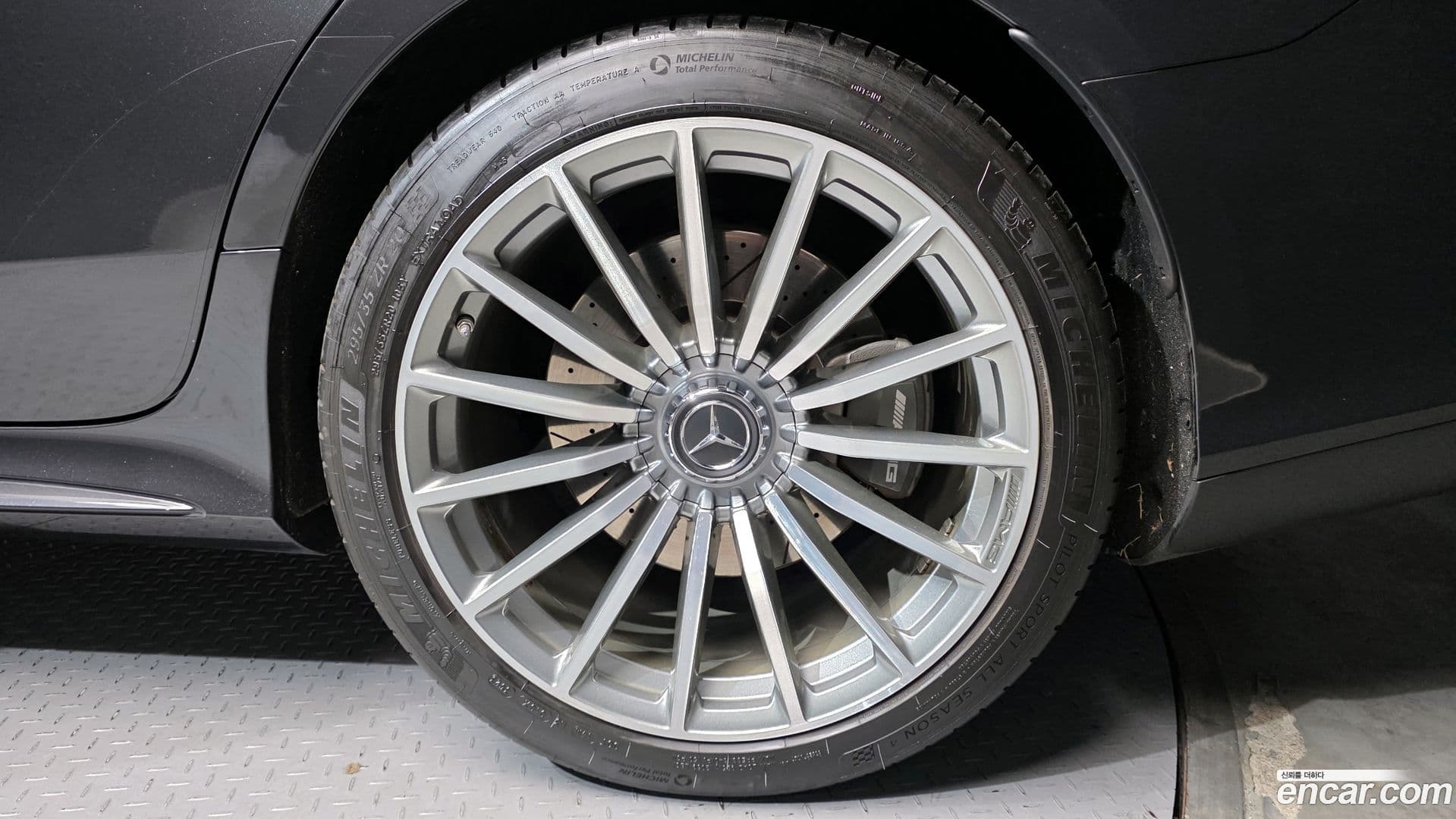 Main__Slider__Photo:AMG GT Mercedes-Benz 2021.9-4