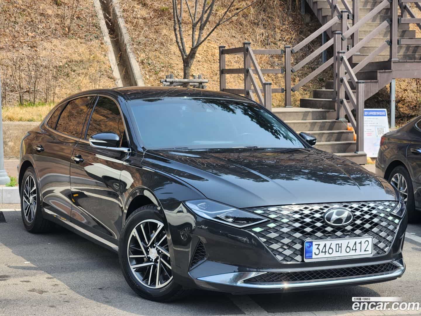 Grandeur Hyundai 2021.2-OUTER-001