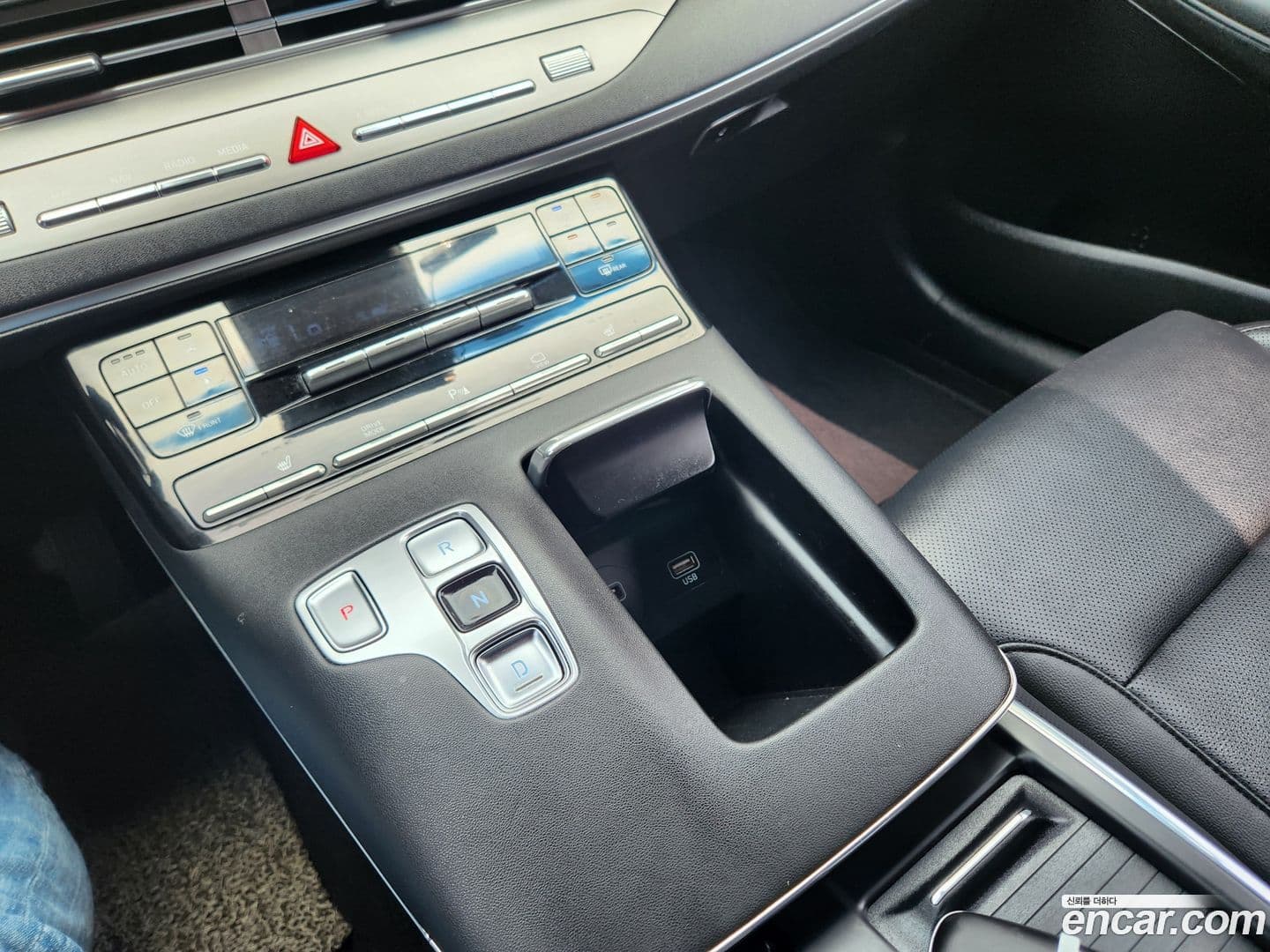 Main__Slider__Photo:Grandeur Hyundai 2021.2-12