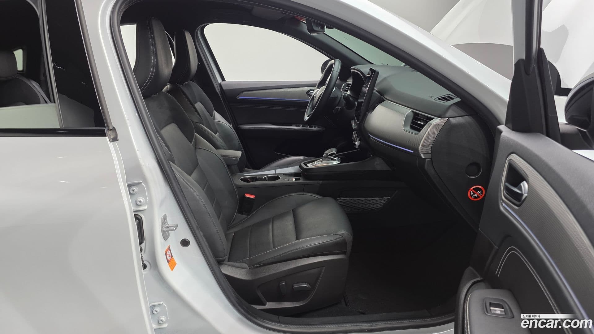 Main__Slider__Photo:XM3 Renault-KoreaSamsung 2022.10-9