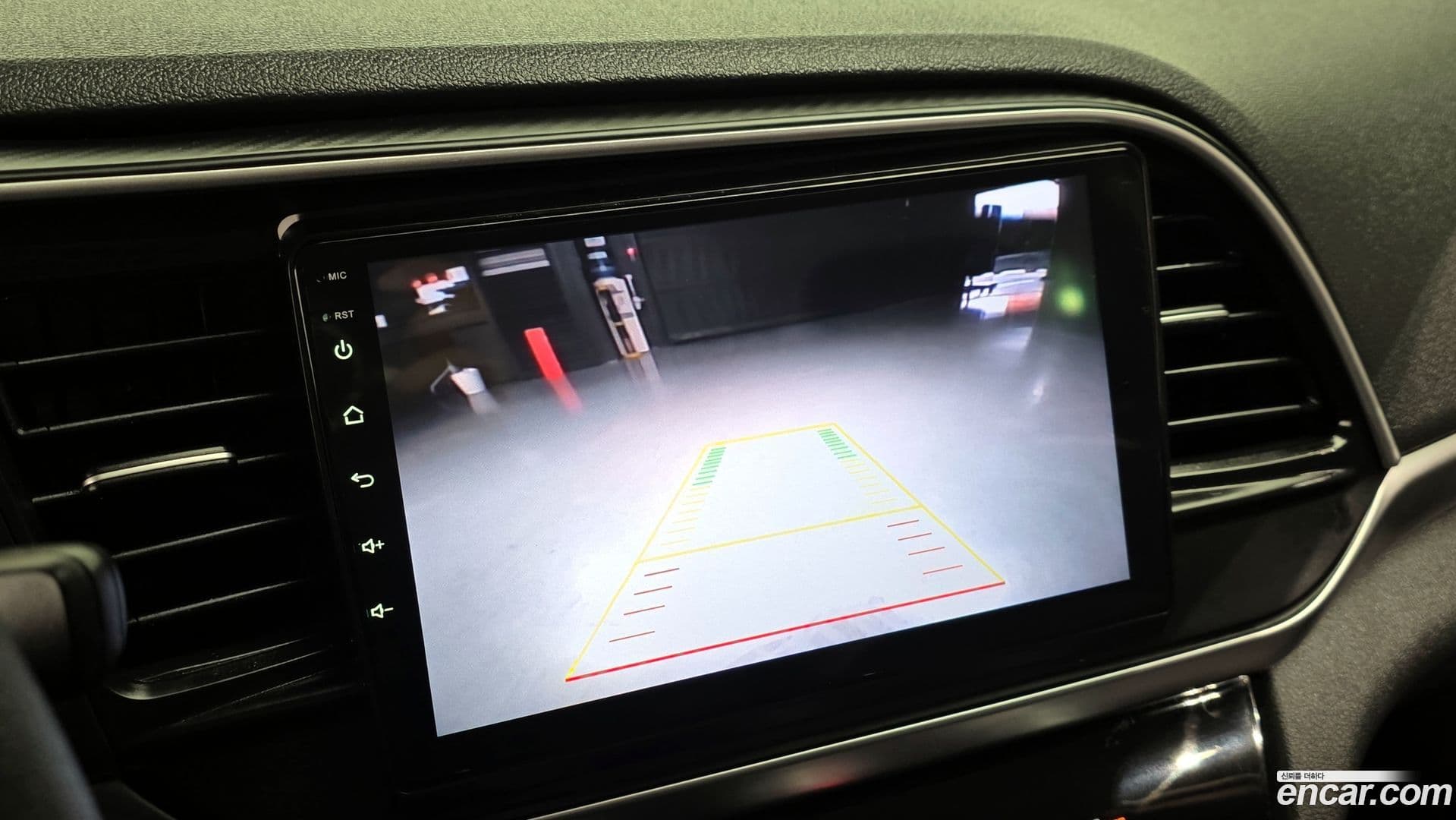 Main__Slider__Photo:AVANTE Hyundai 2019.0-15