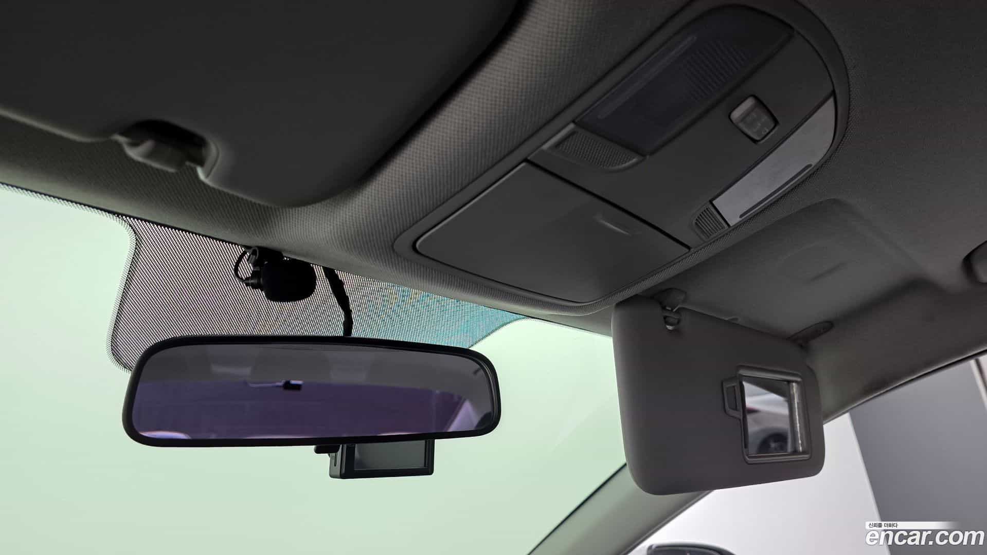 AVANTE Hyundai 2019.0-OPTION-023