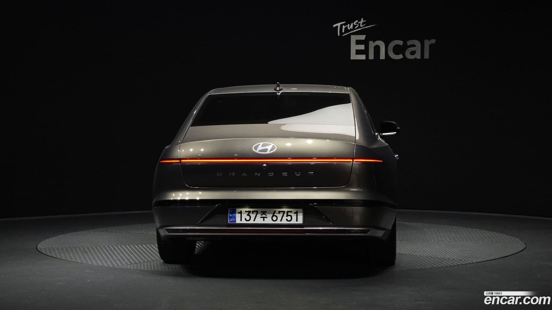 Main__Slider__Photo:Grandeur Hyundai 2024.3-3