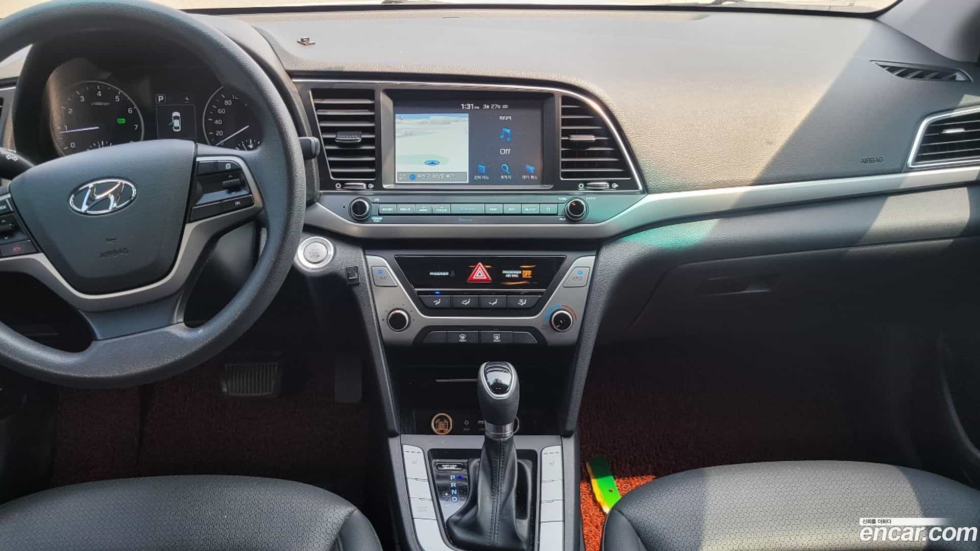 AVANTE Hyundai 2018.1-OUTER-005