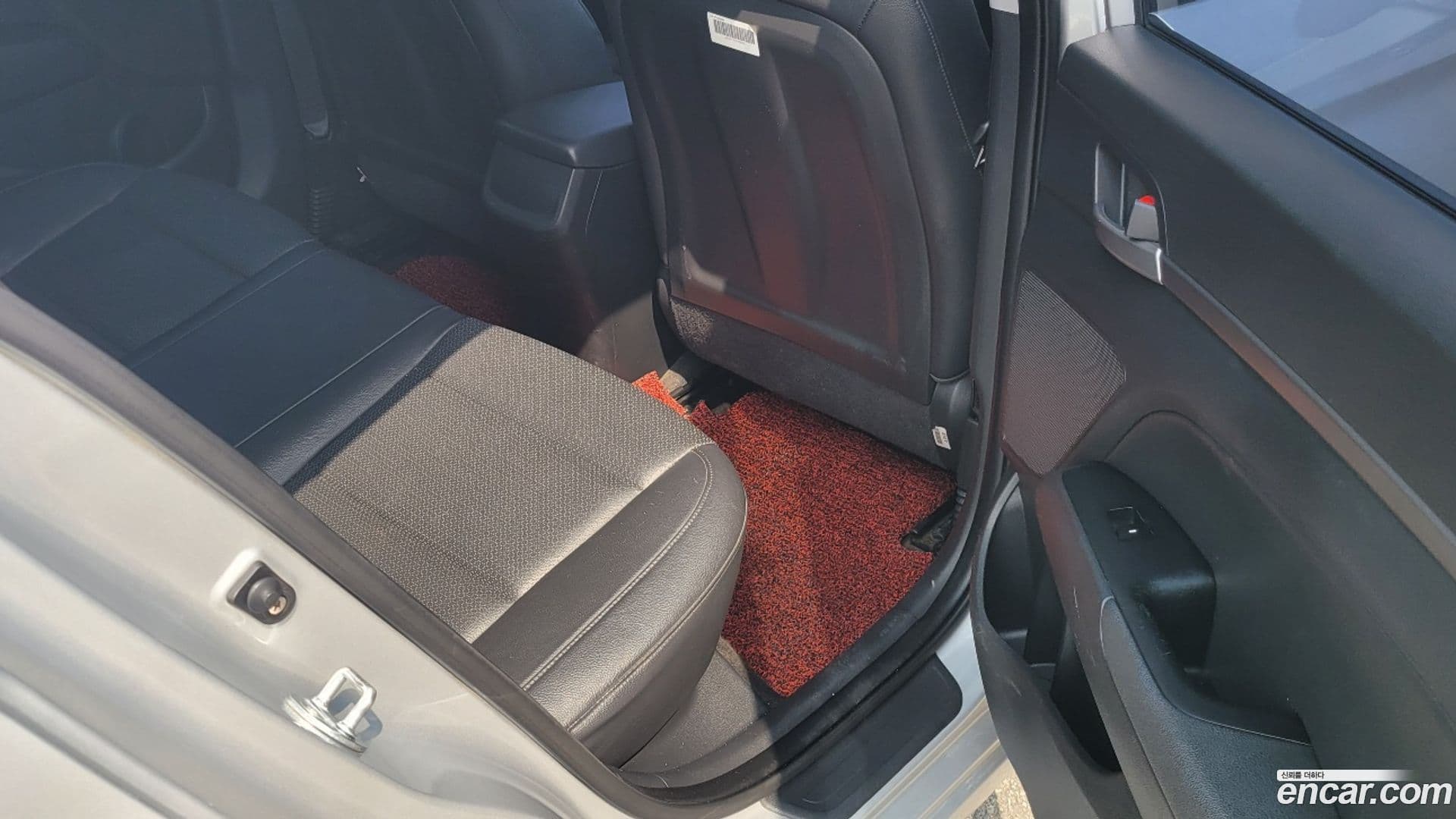 Main__Slider__Photo:AVANTE Hyundai 2018.1-10