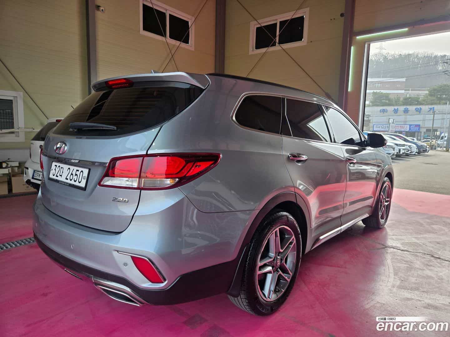 Maxcruz Hyundai 2017.7-OUTER-002