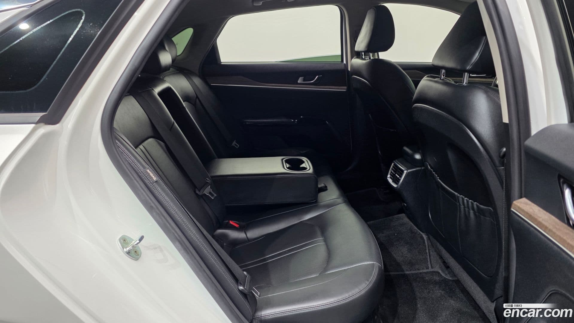 Main__Slider__Photo:K5 Kia 2020.1-11