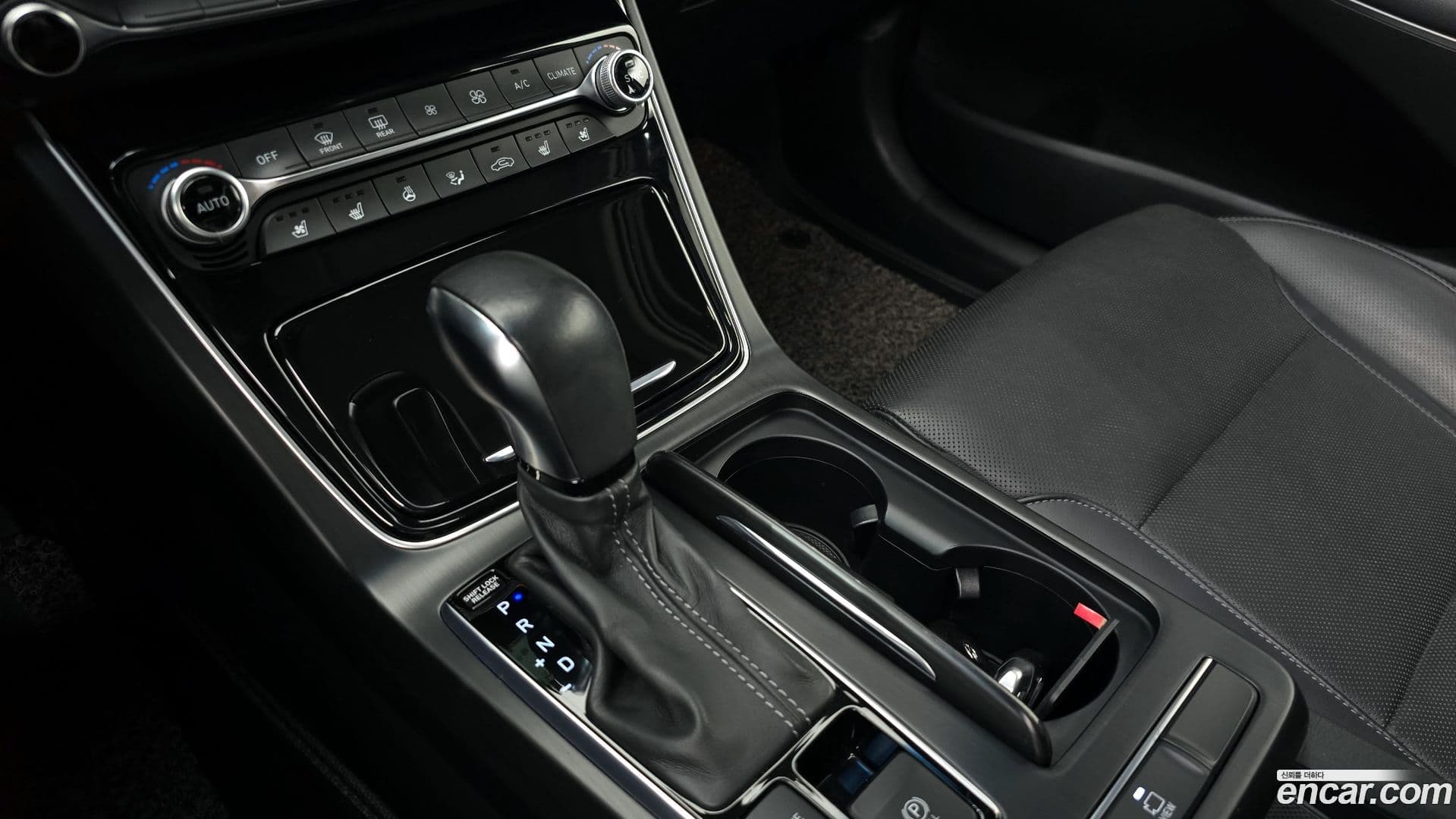 Main__Slider__Photo:Grandeur Hyundai 2017.7-8