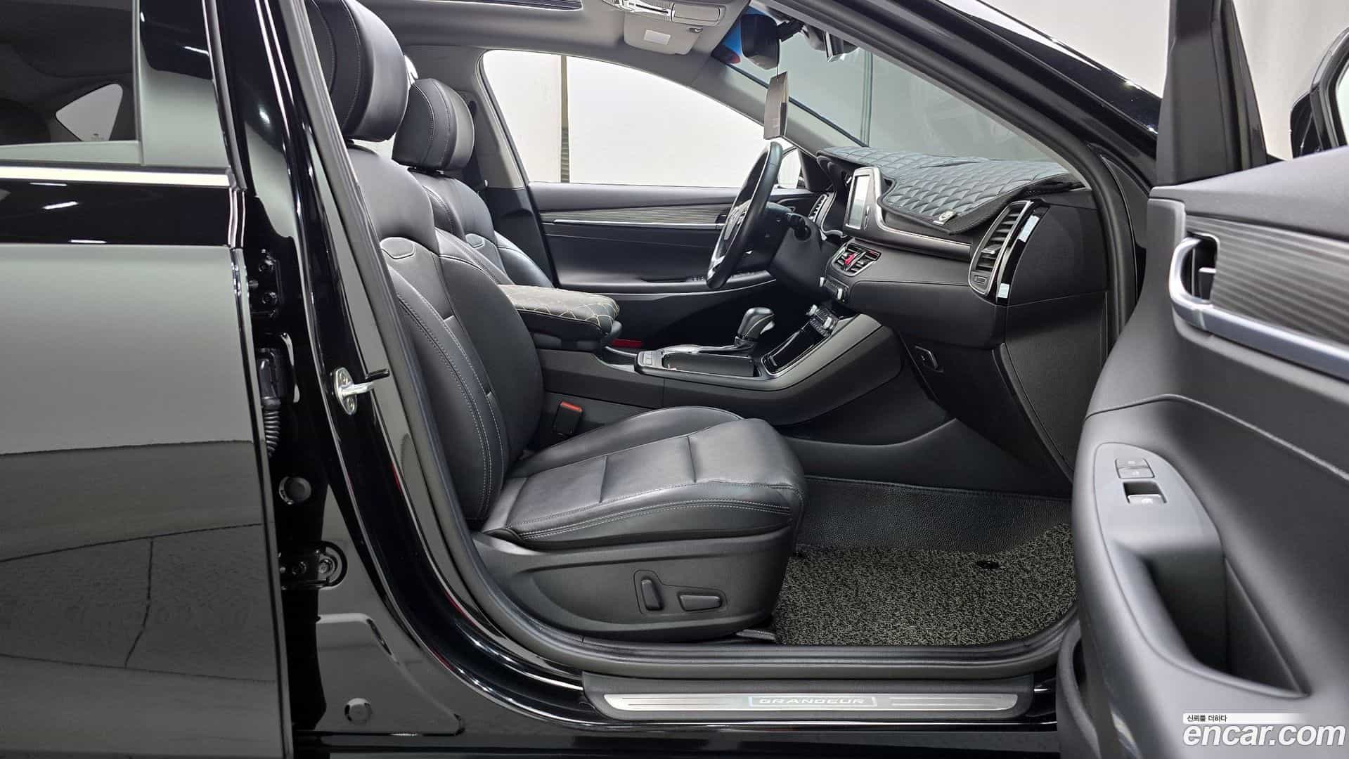 Grandeur Hyundai 2017.7-INNER-010