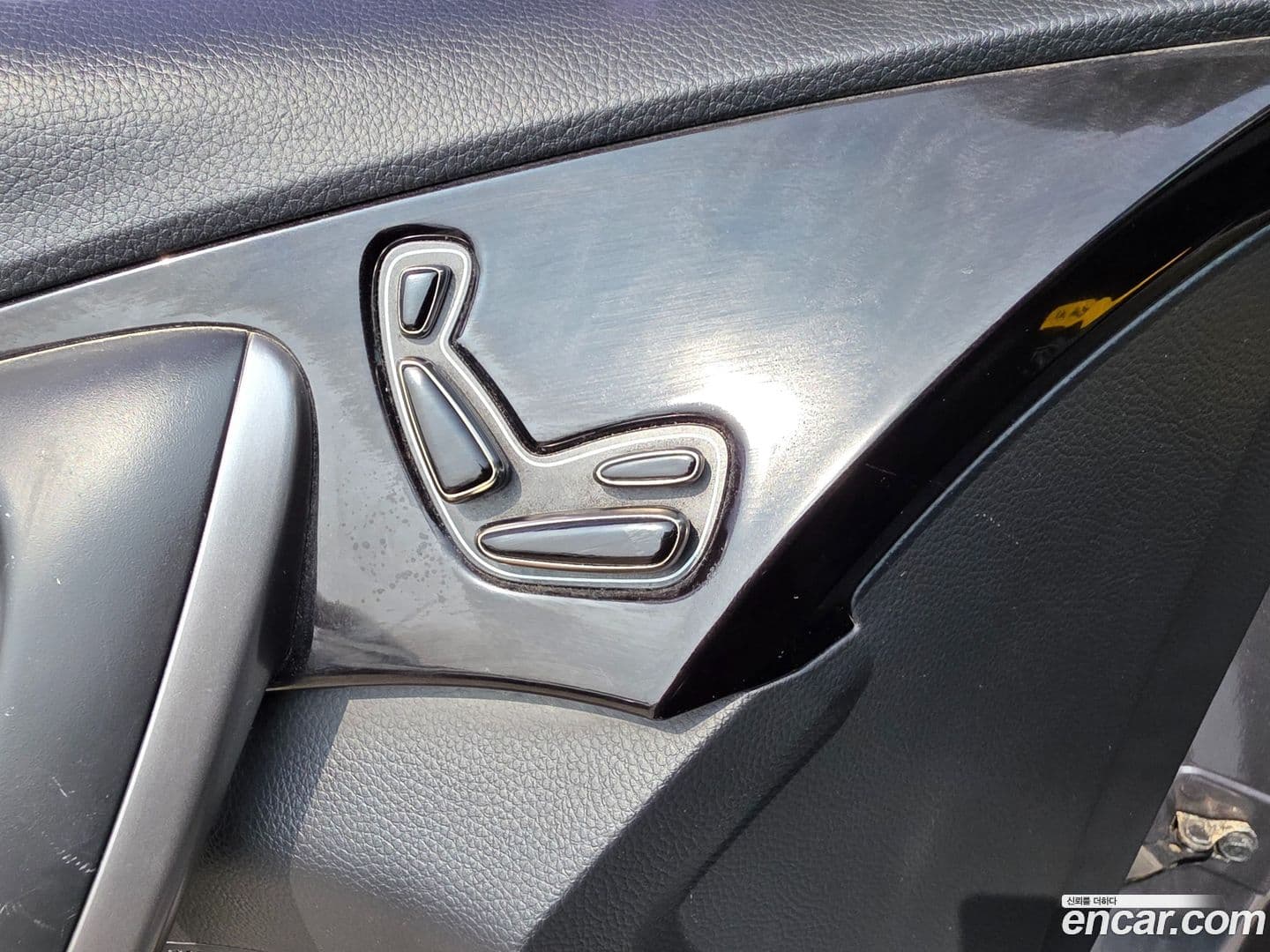 Main__Slider__Photo:Grandeur Hyundai 2011.6-16