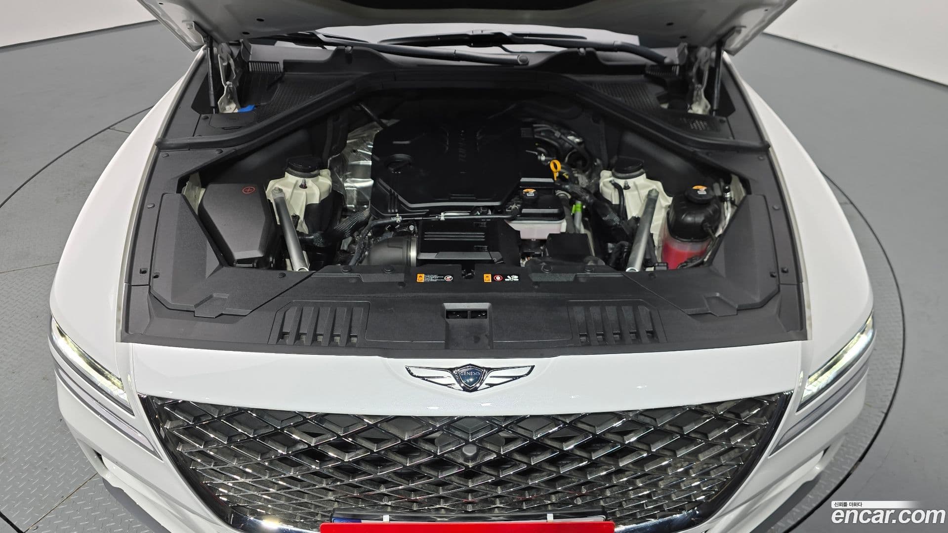 Main__Slider__Photo:GV80 Genesis 2022.4-5