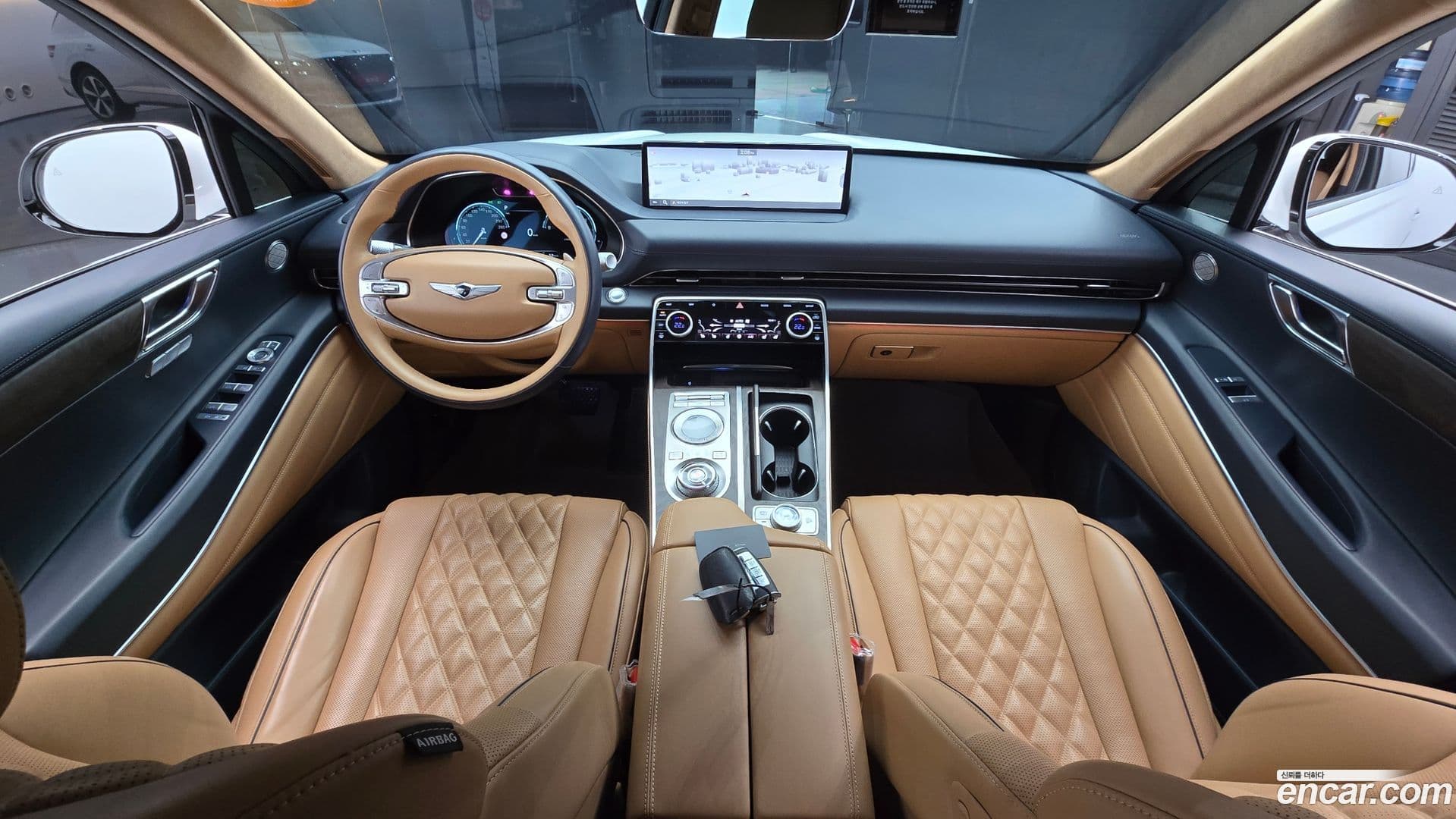 Main__Slider__Photo:GV80 Genesis 2022.4-6