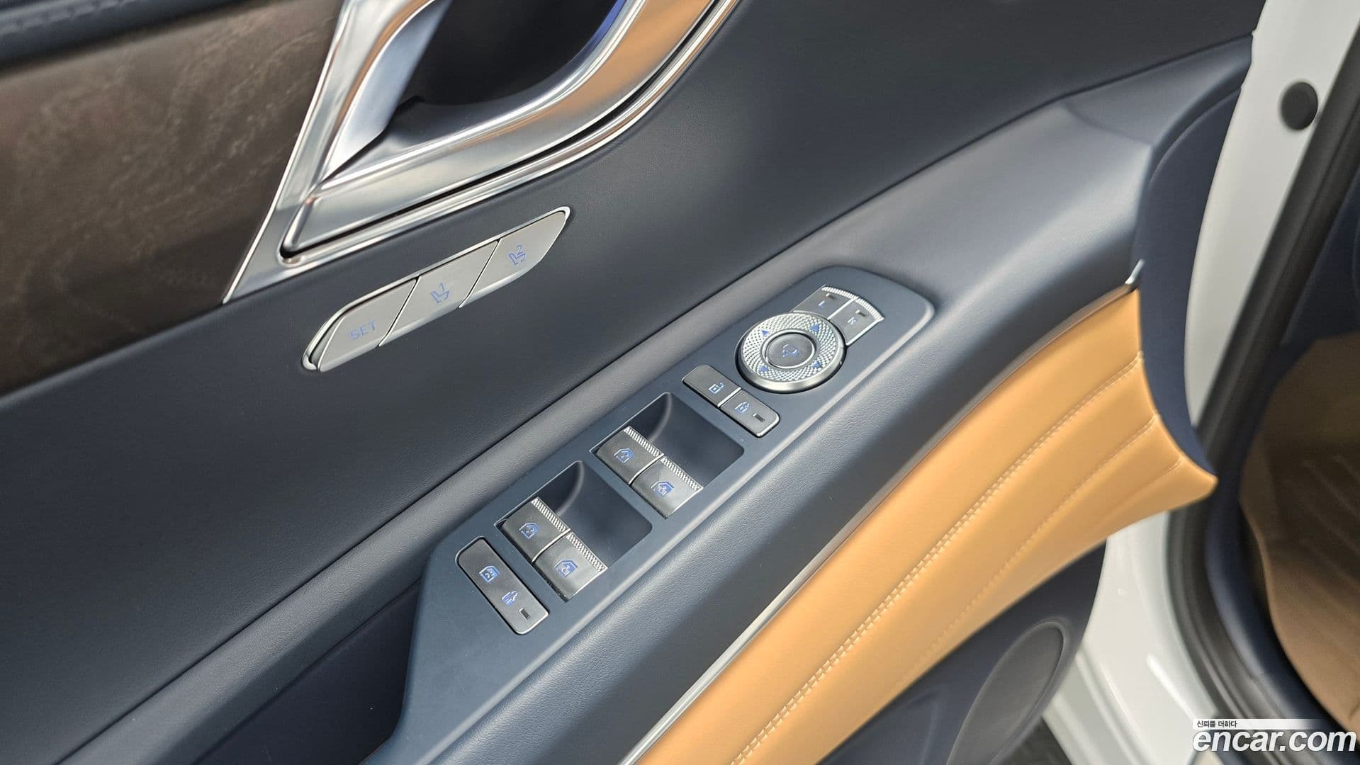 Main__Slider__Photo:GV80 Genesis 2022.4-16