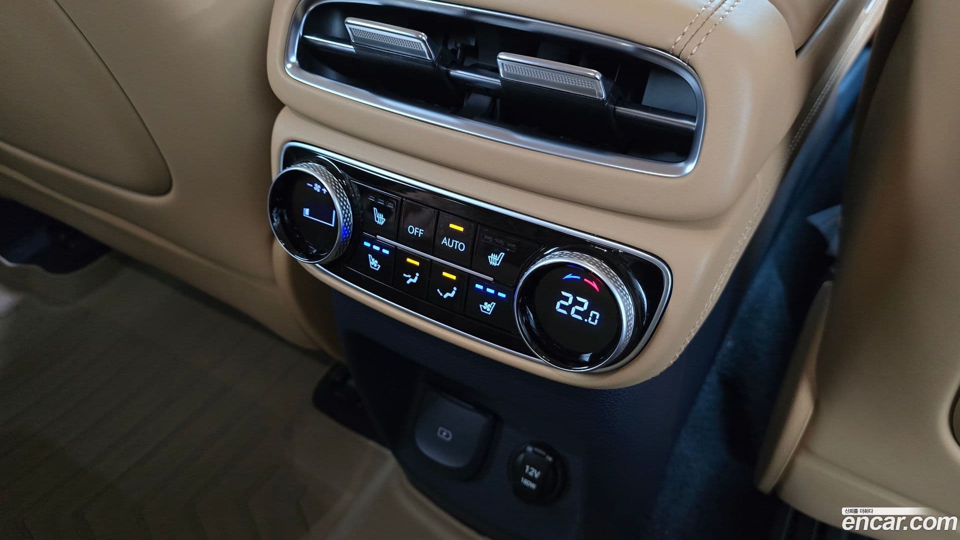 Main__Slider__Photo:GV80 Genesis 2022.4-17