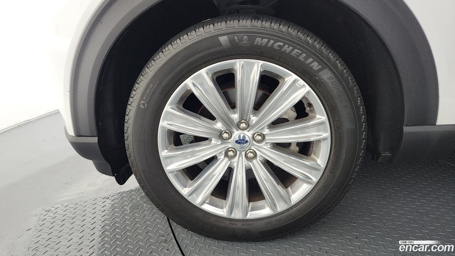 Main__Slider__Photo:Explorer Ford 2020.0-4