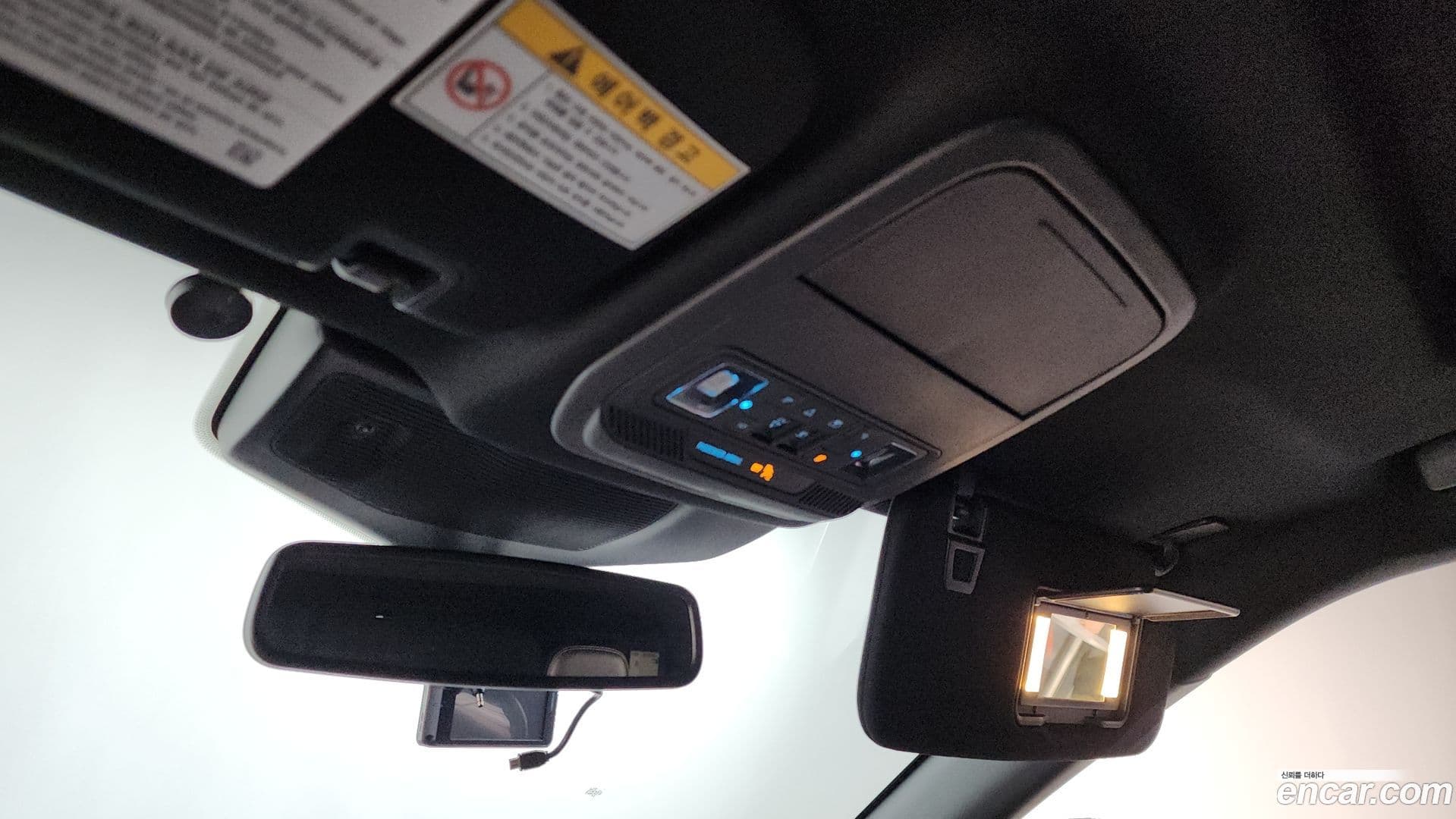 Main__Slider__Photo:Explorer Ford 2020.0-16